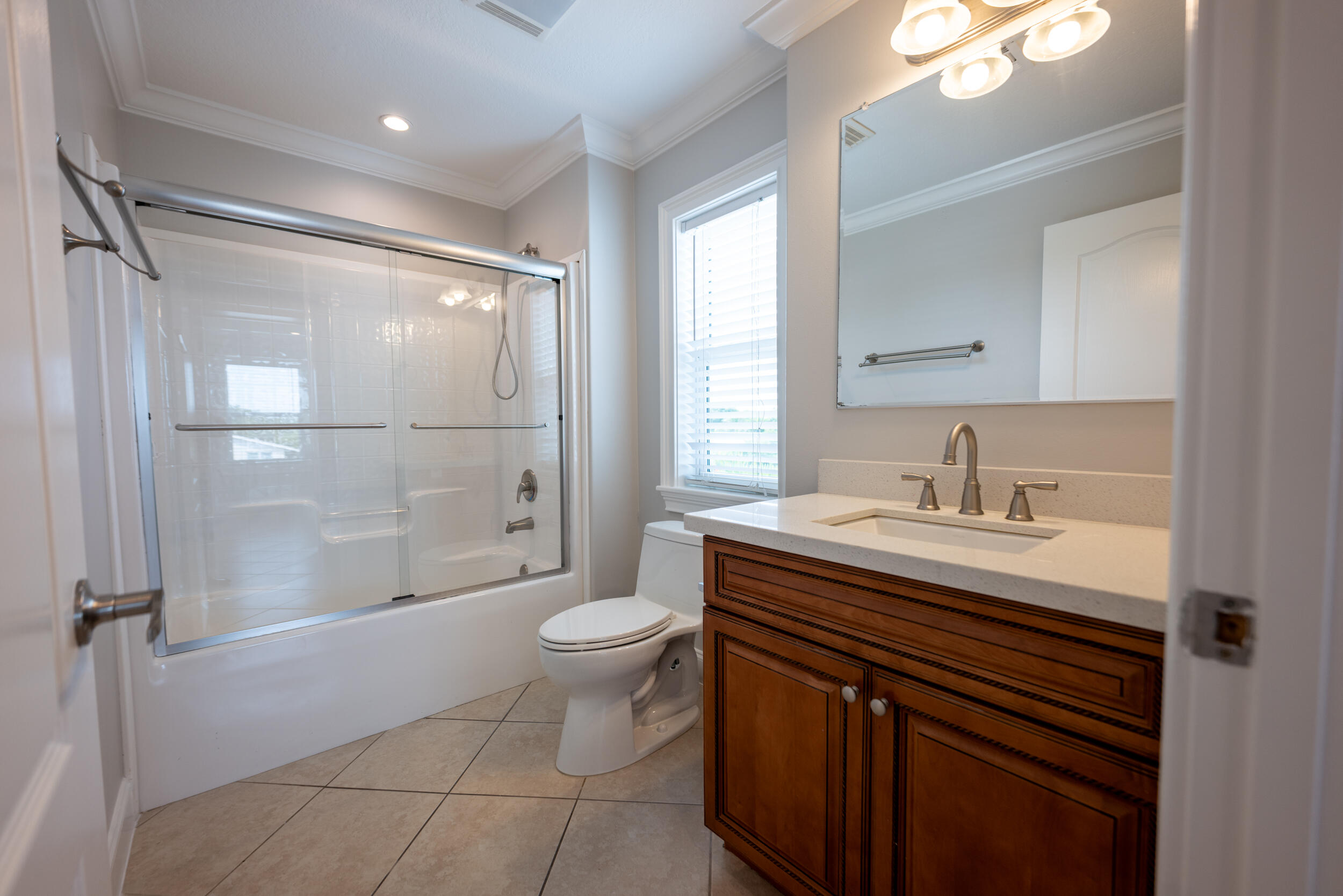 211 Shore Avenue Property Photo 24