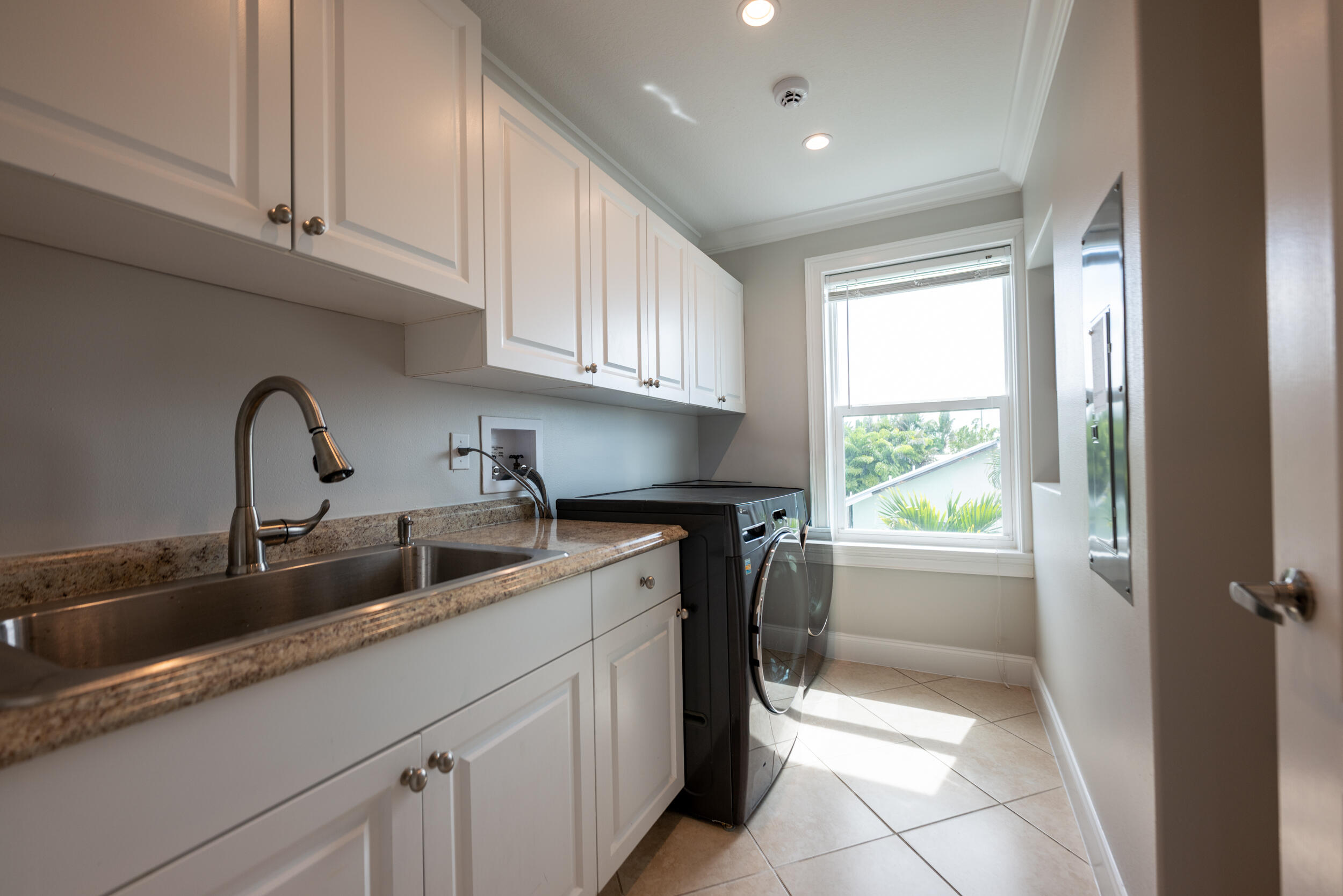 211 Shore Avenue Property Photo 26