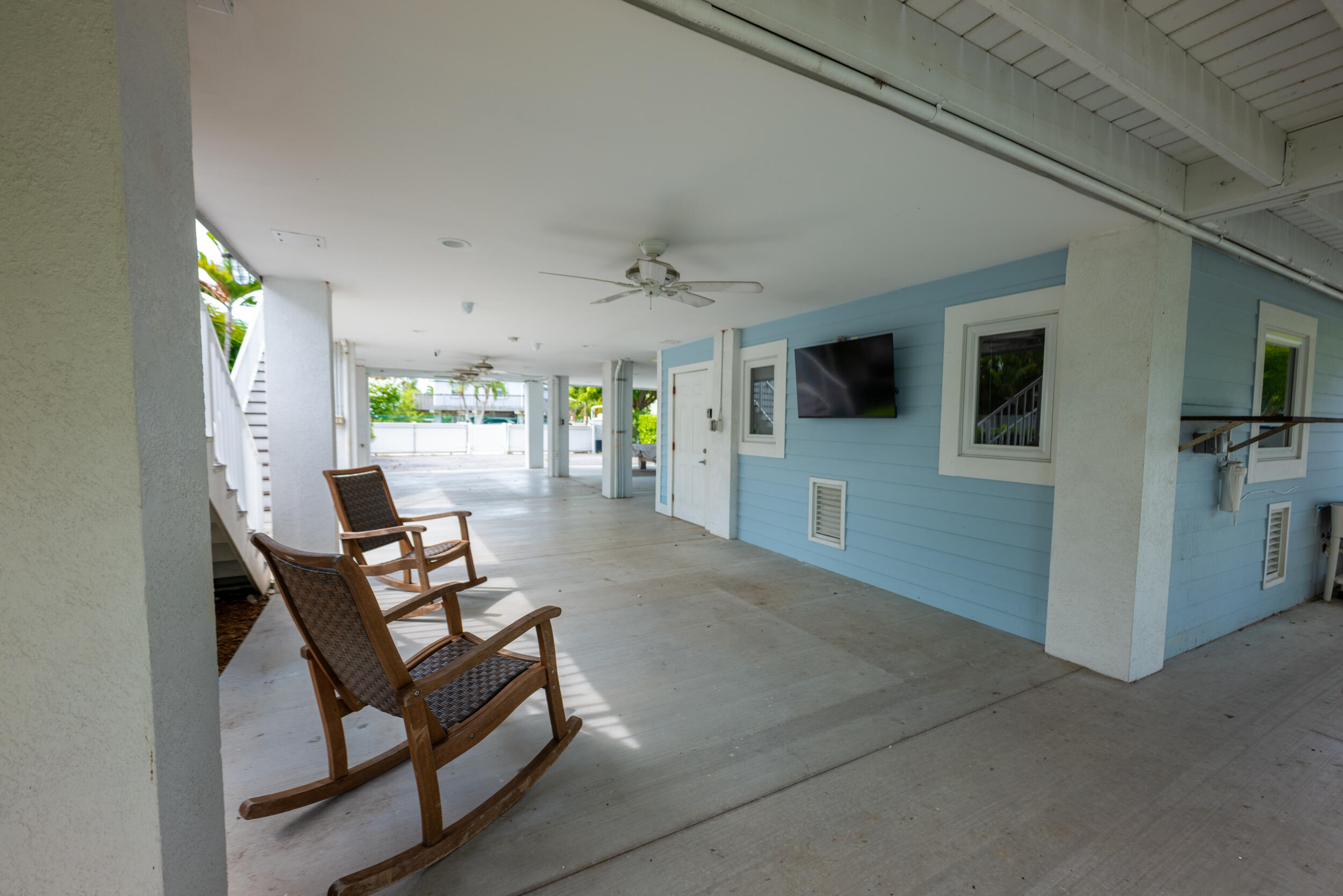 211 Shore Avenue Property Photo 32
