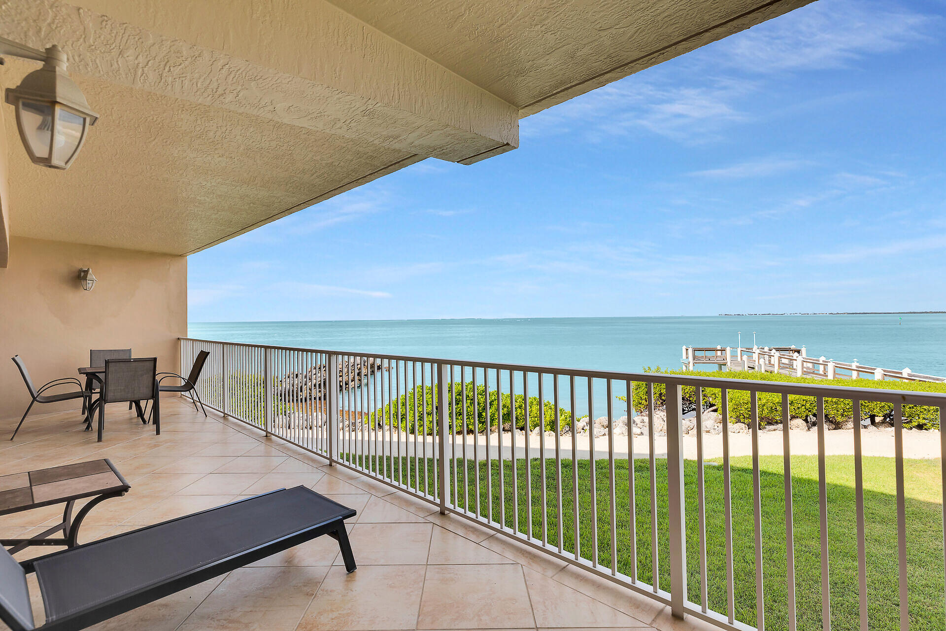 1133 W Ocean Drive 12 Property Photo 5