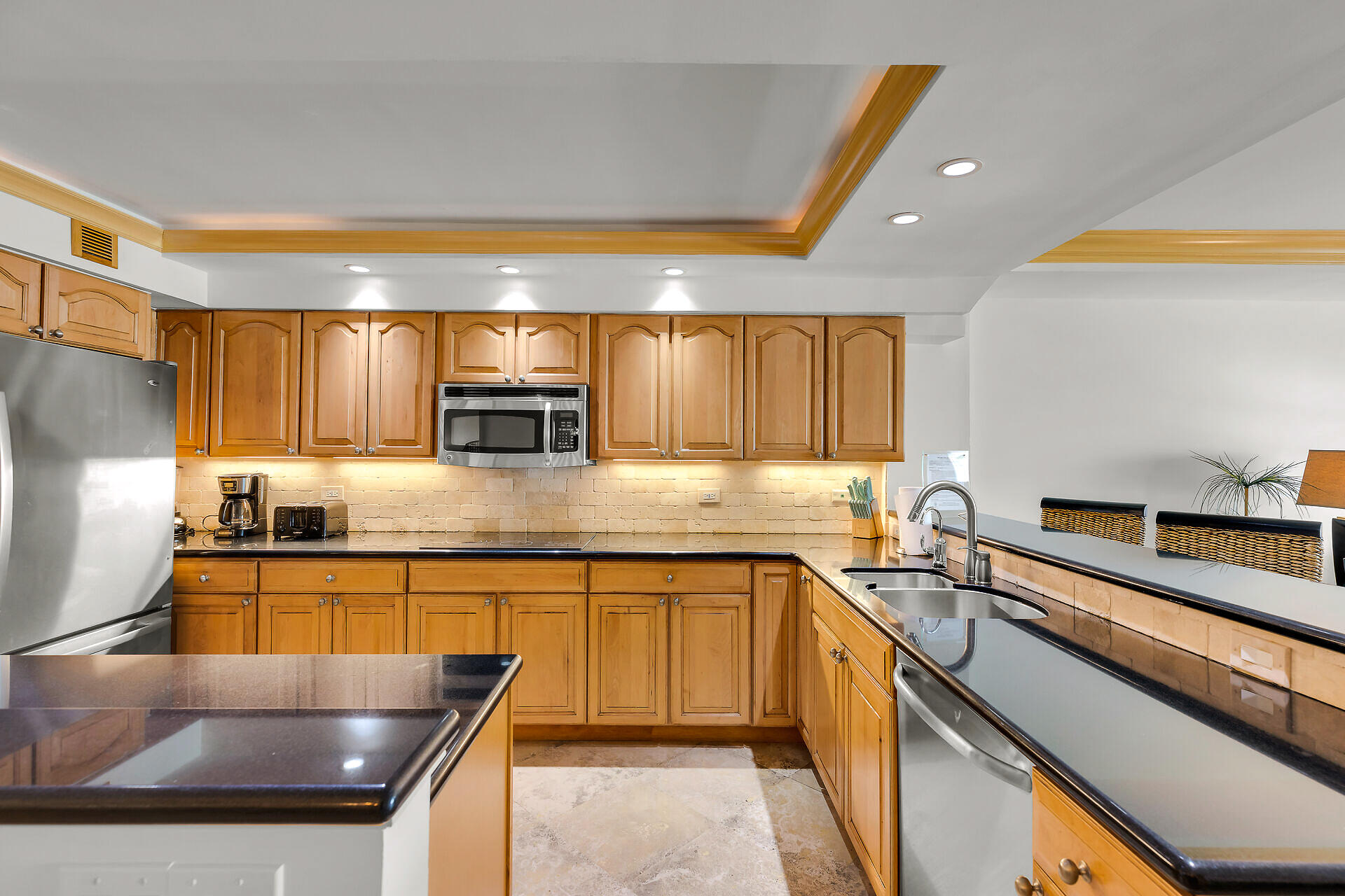 1133 W Ocean Drive 12 Property Photo 15