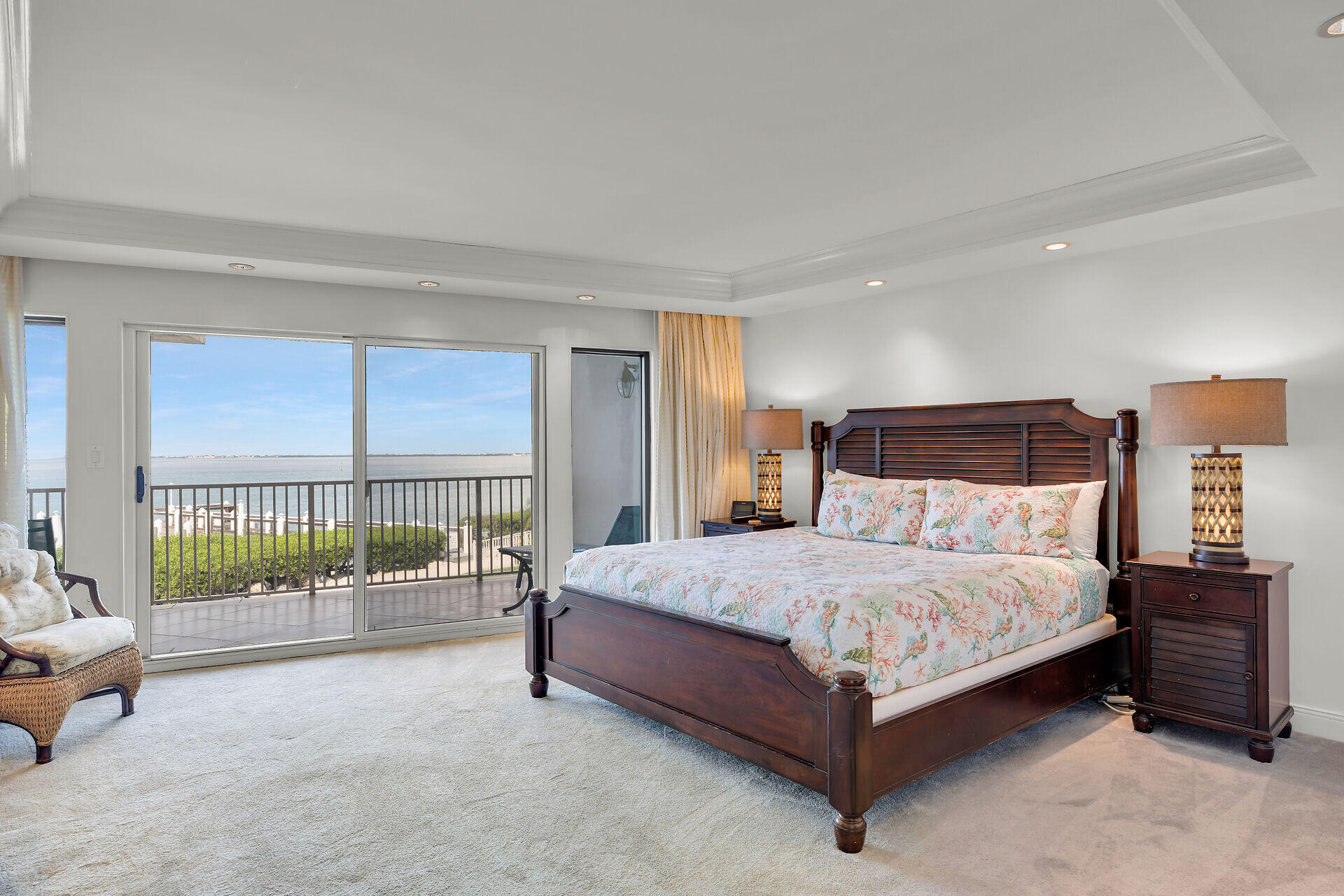 1133 W Ocean Drive 12 Property Photo 19