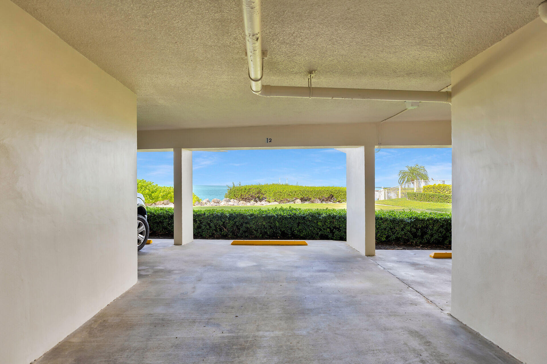 1133 W Ocean Drive 12 Property Photo 37