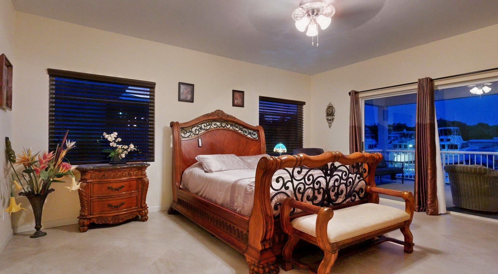 515 Caribbean Drive Property Photo 4