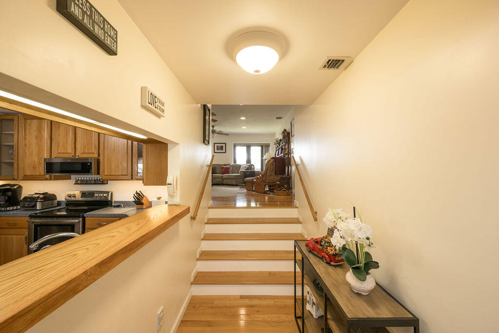 2809 Flagler Avenue Property Photo 5