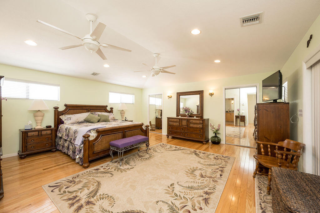2809 Flagler Avenue Property Photo 12