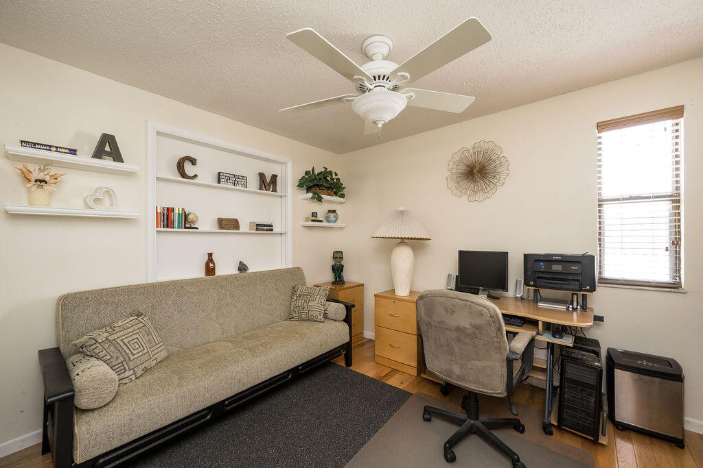 2809 Flagler Avenue Property Photo 21