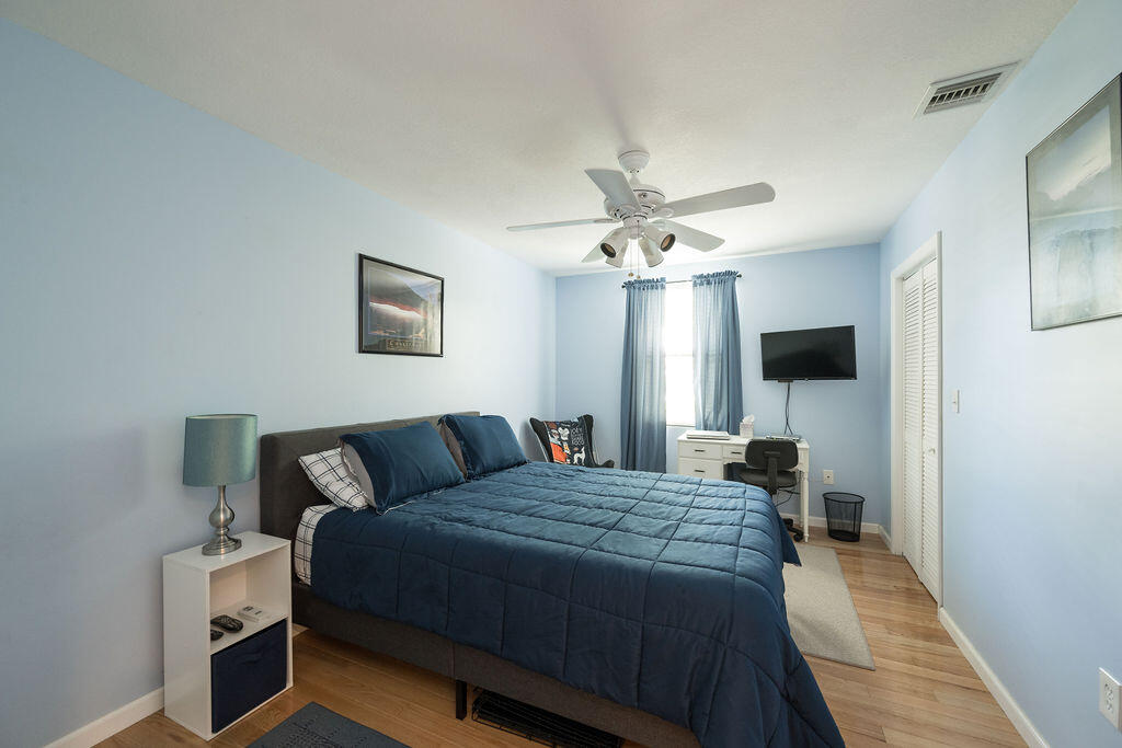 2809 Flagler Avenue Property Photo 22