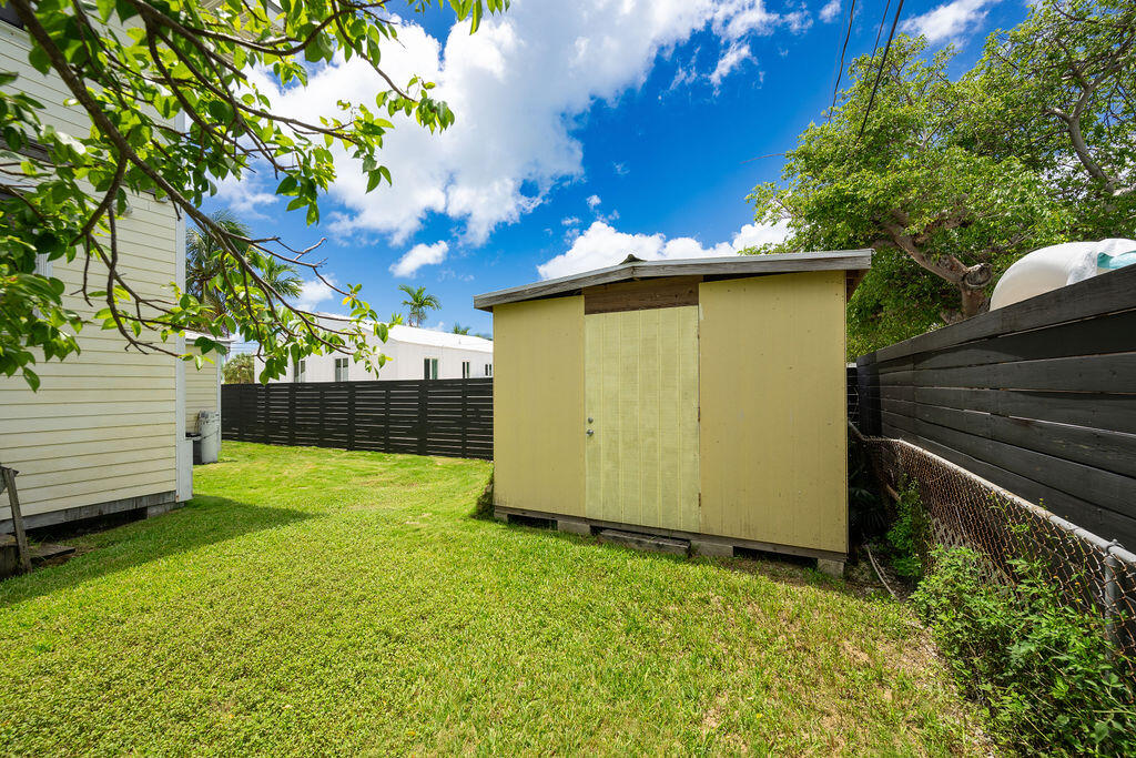 2809 Flagler Avenue Property Photo 25