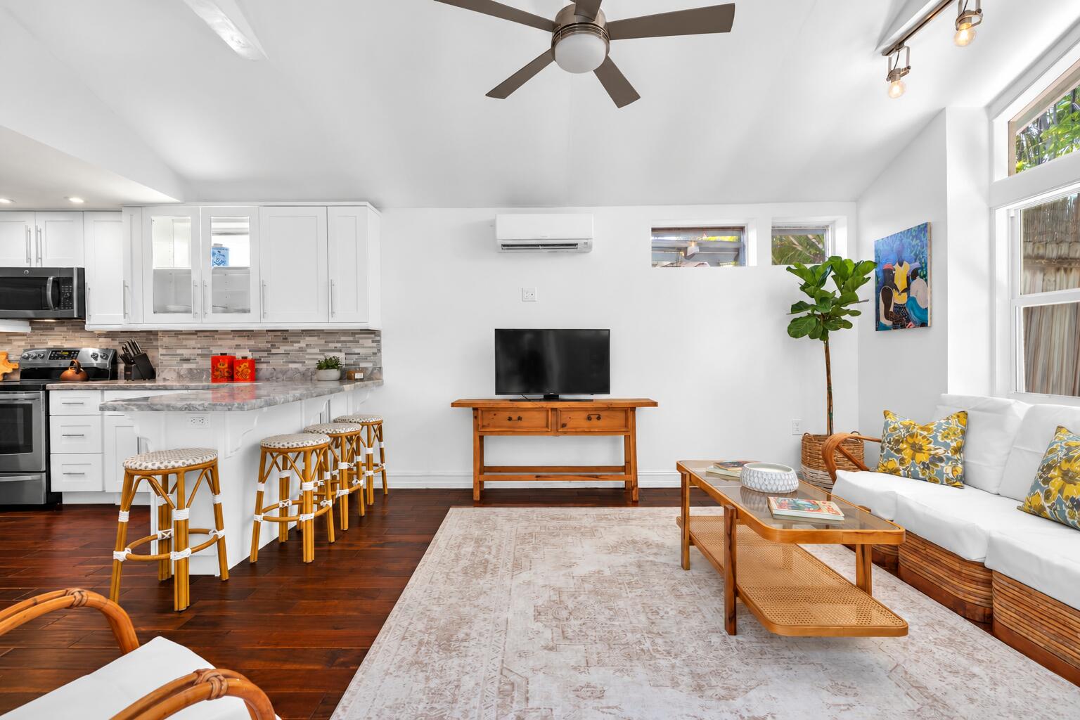 1105 Olivia Street Property Photo 7