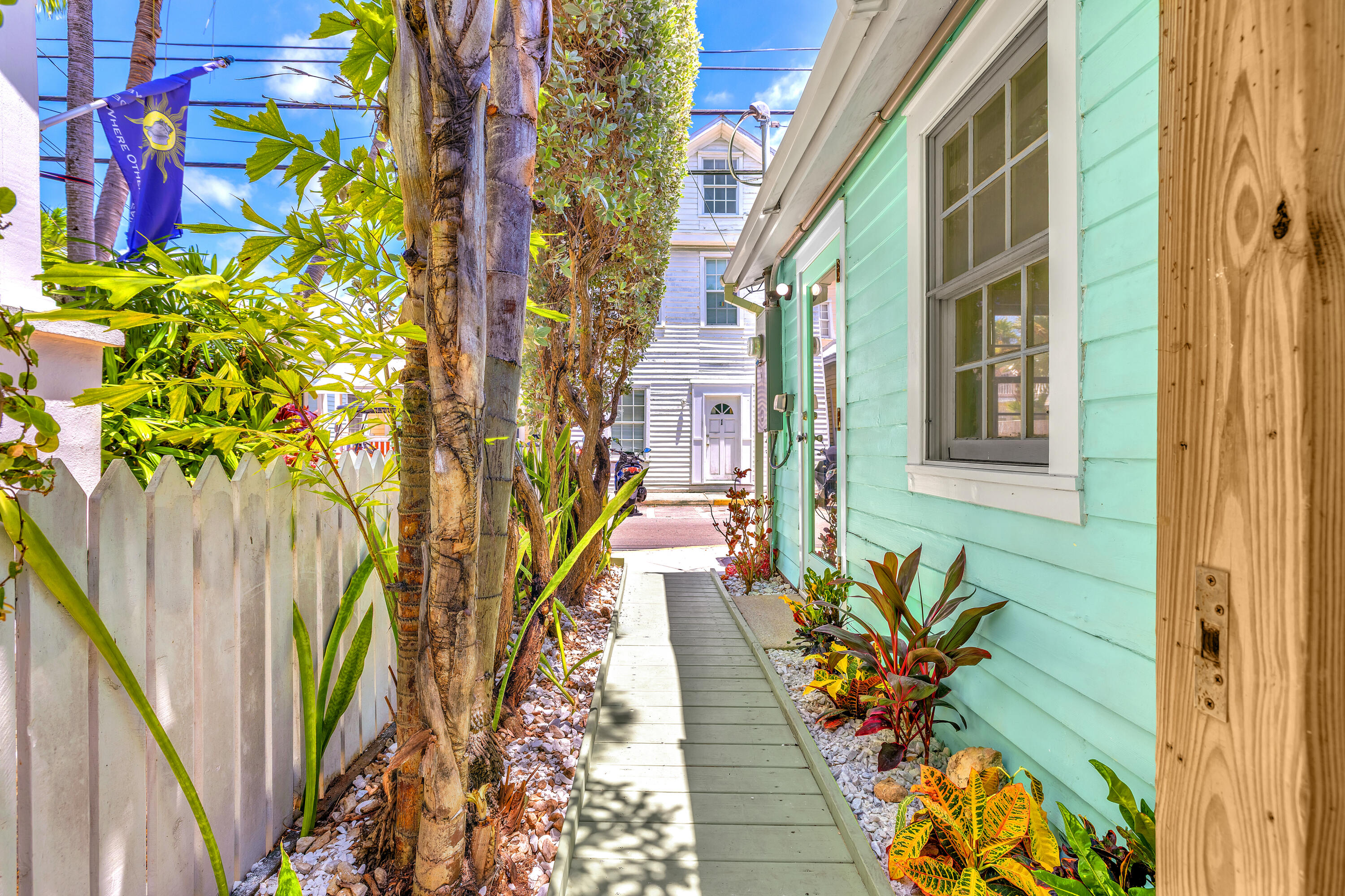 1105 Olivia Street Property Photo 18