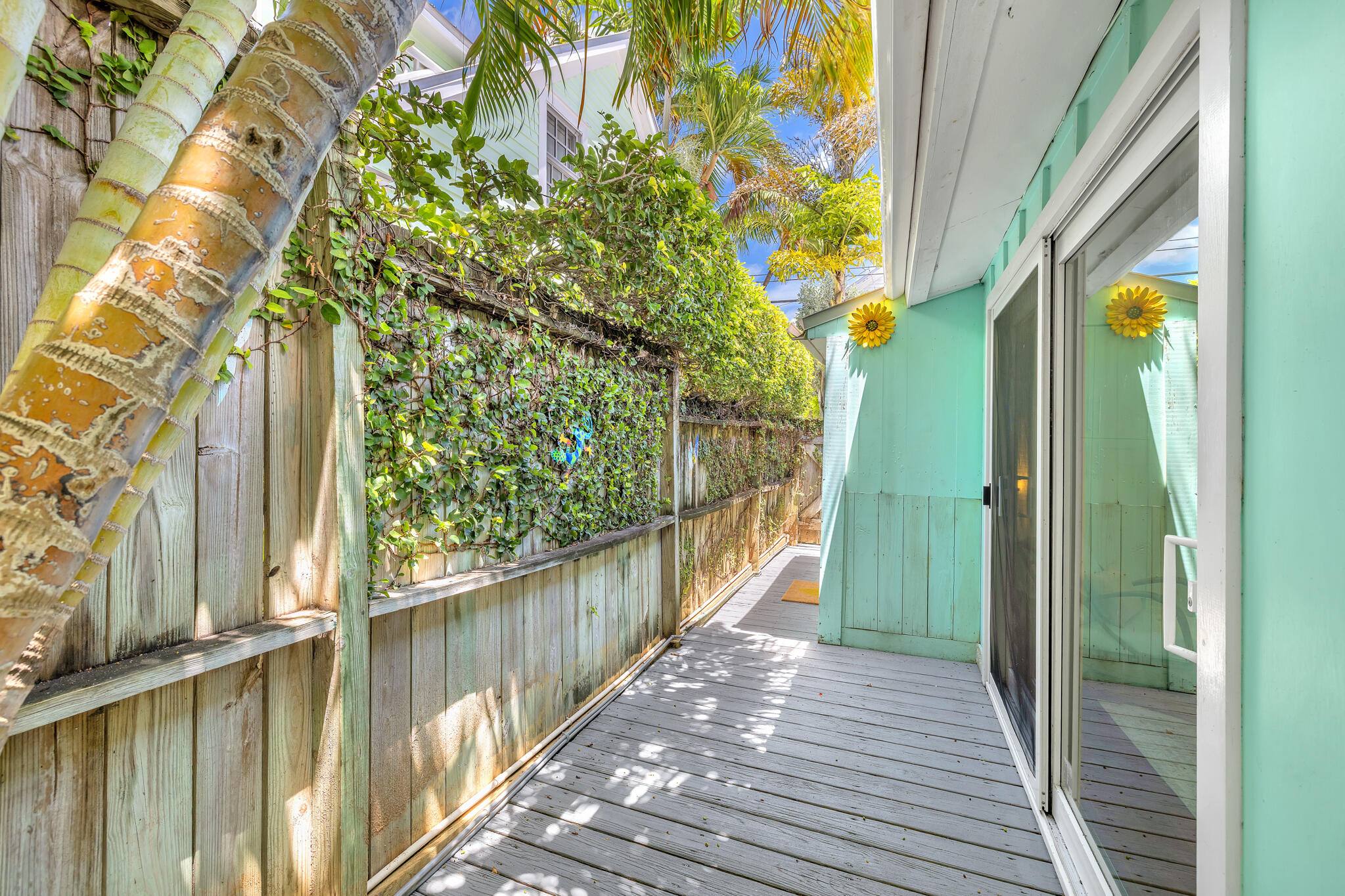 1105 Olivia Street Property Photo 19