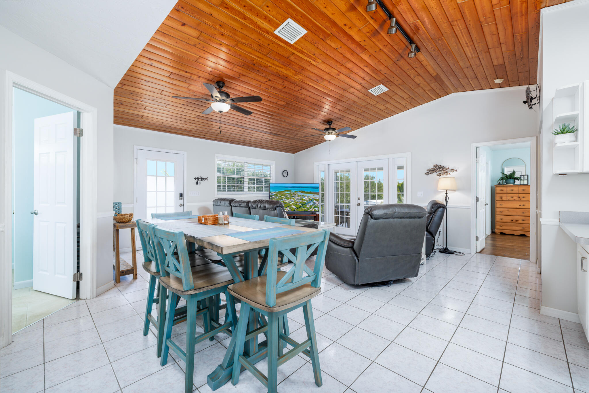 29038 Violet Drive Property Photo 16
