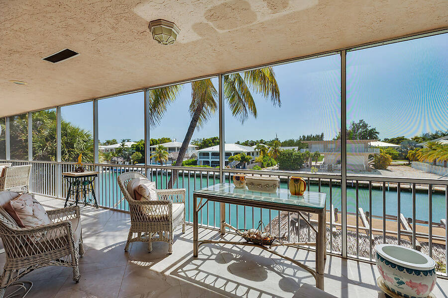 364 E Seaview Drive Property Photo 3