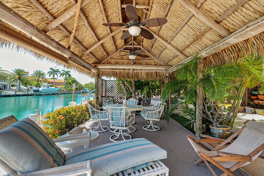 364 E Seaview Drive Property Photo 6