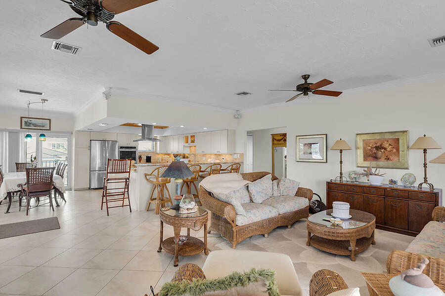 364 E Seaview Drive Property Photo 15