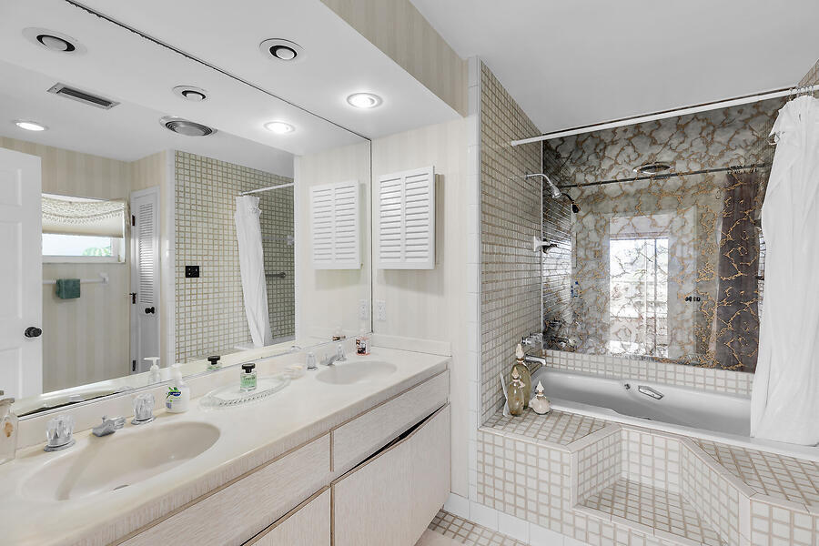 364 E Seaview Drive Property Photo 27