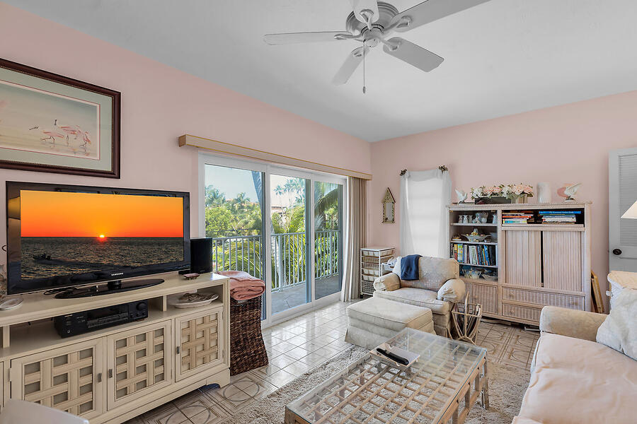 364 E Seaview Drive Property Photo 28