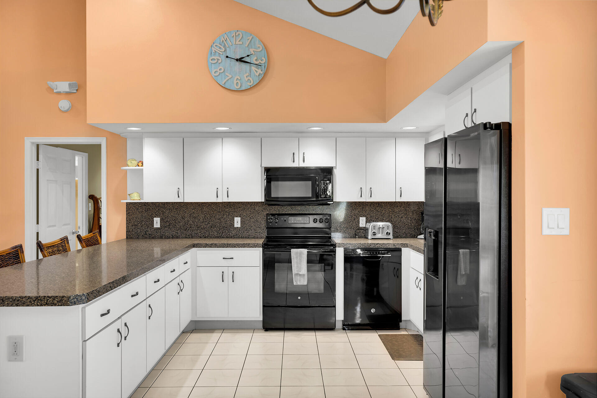 280 14th Street Property Photo 14