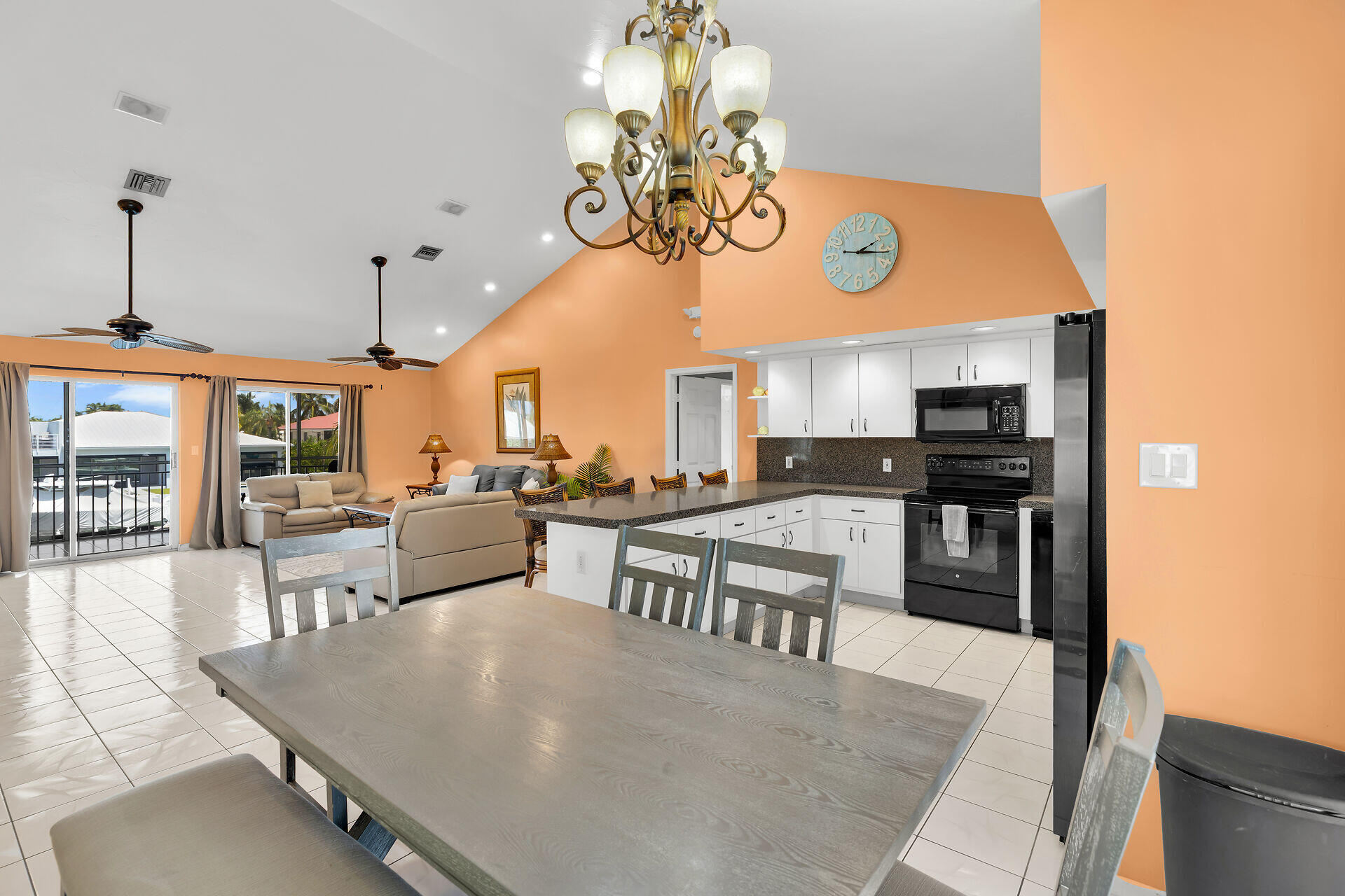 280 14th Street Property Photo 15