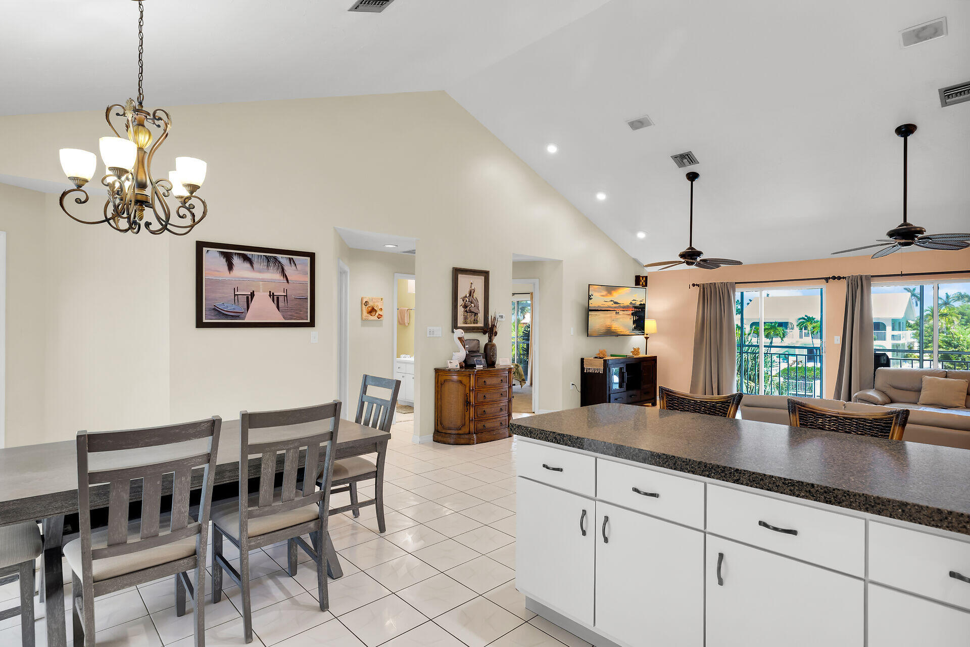280 14th Street Property Photo 17