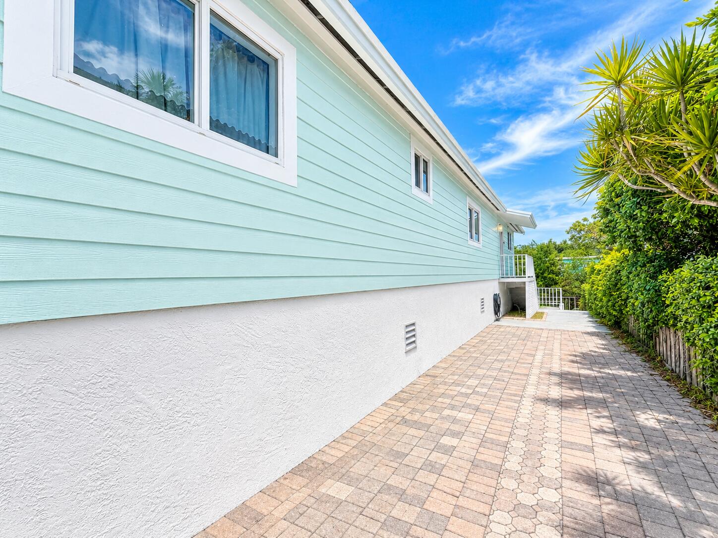 129 Normandy Drive Property Photo 11