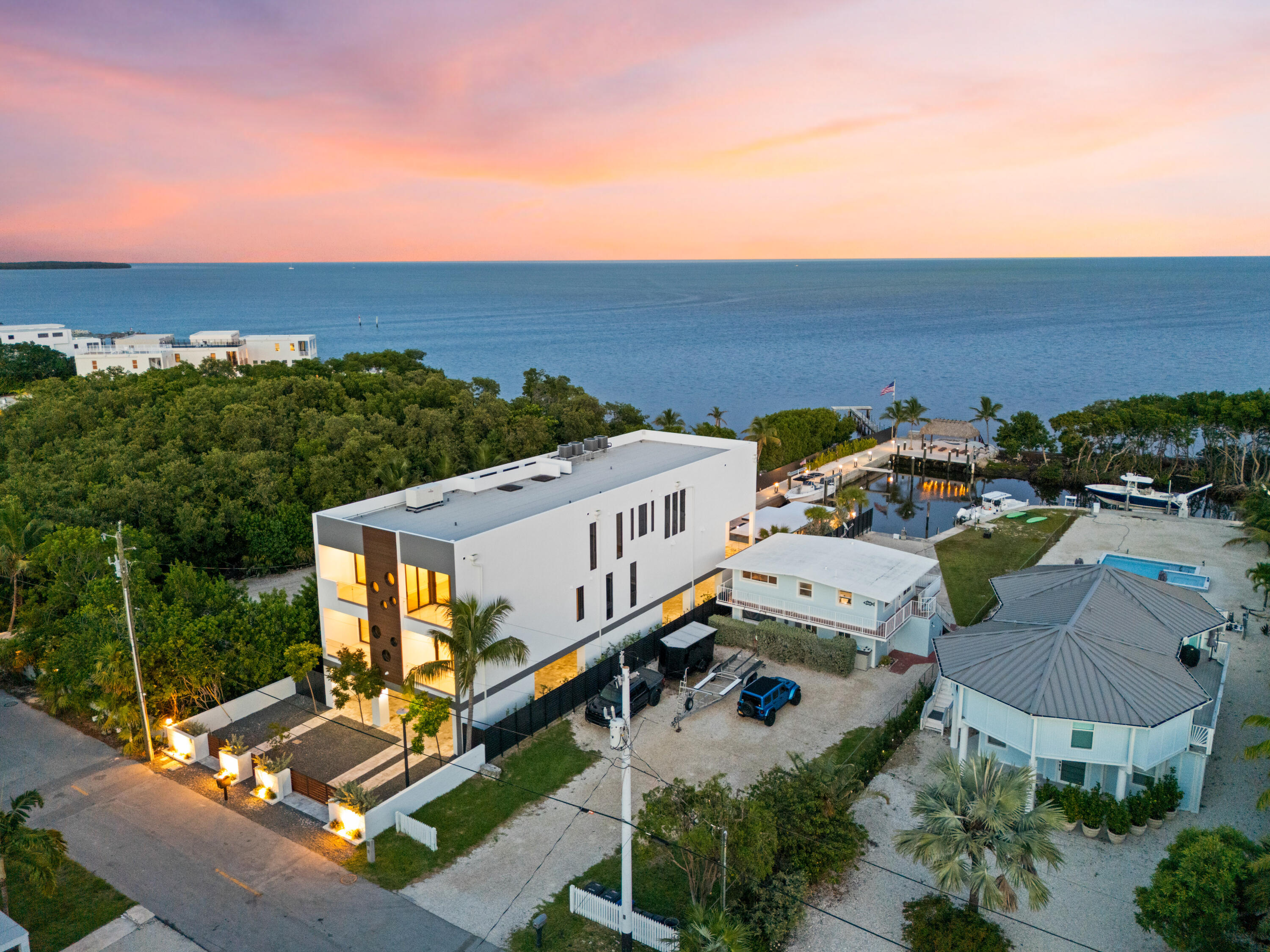 16 Seaside Avenue Property Photo 10