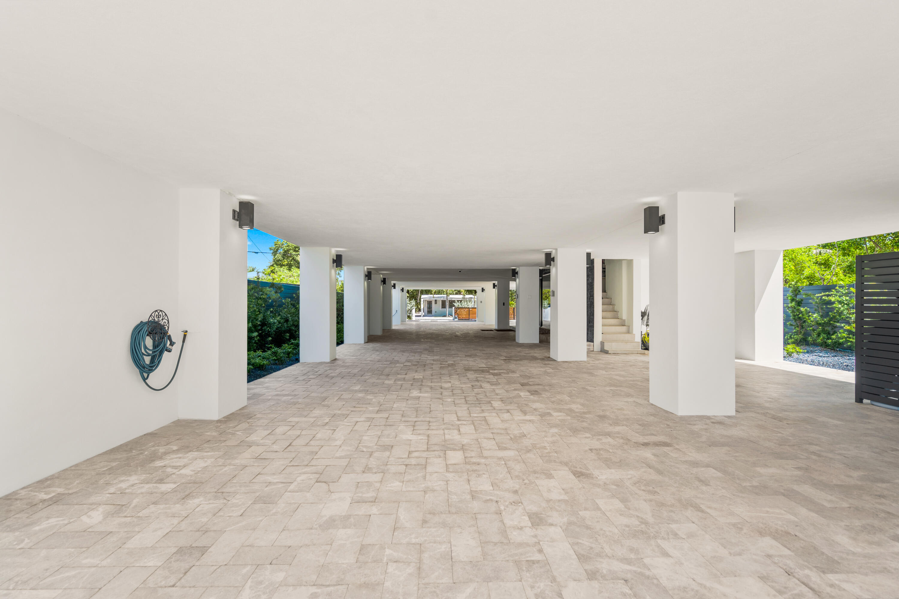 16 Seaside Avenue Property Photo 14