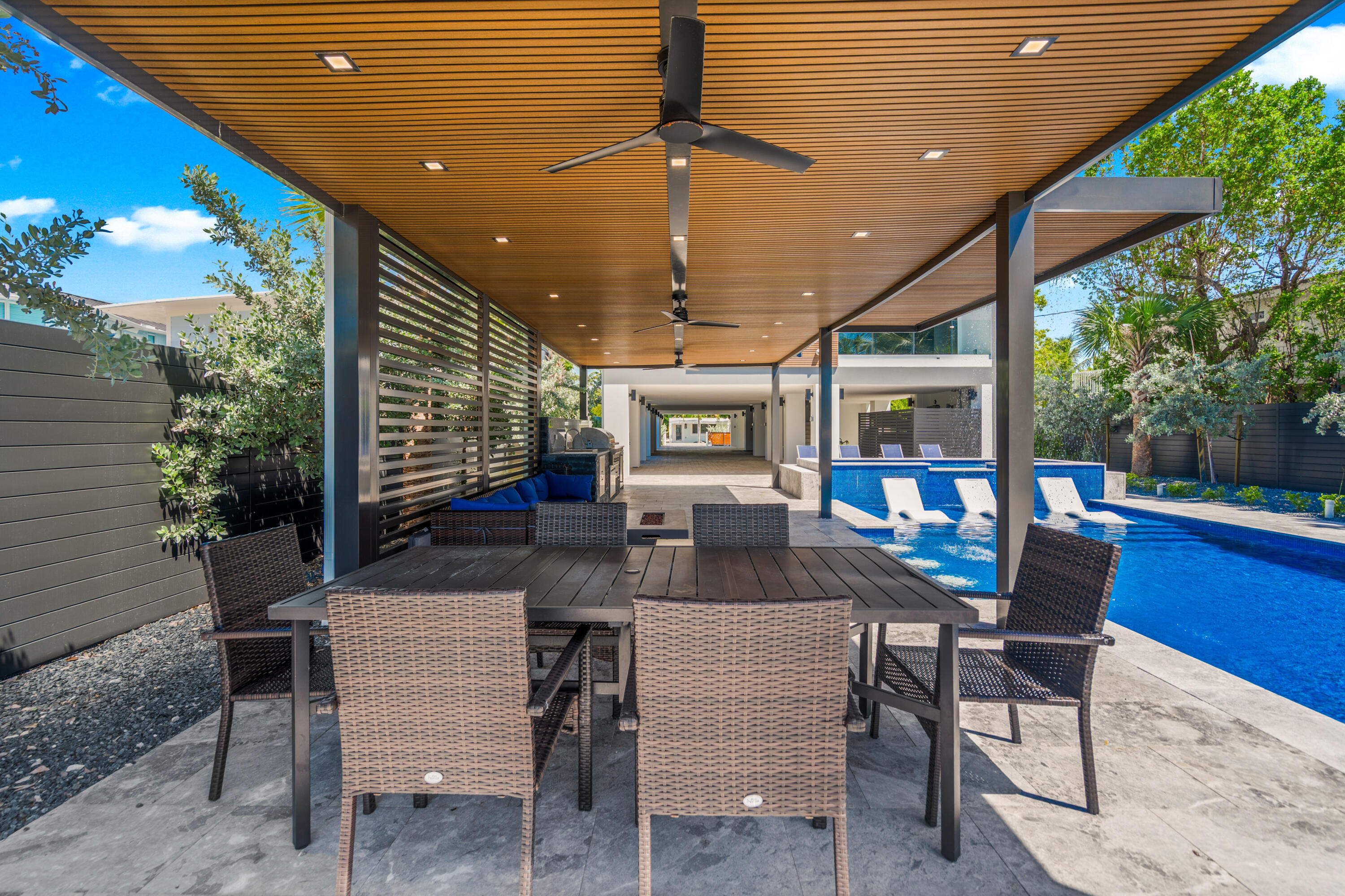 16 Seaside Avenue Property Photo 18
