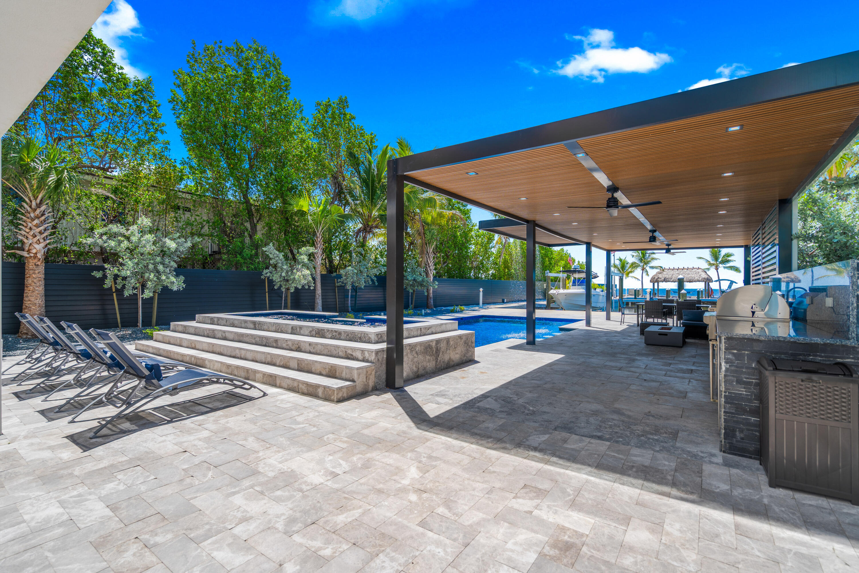 16 Seaside Avenue Property Photo 22