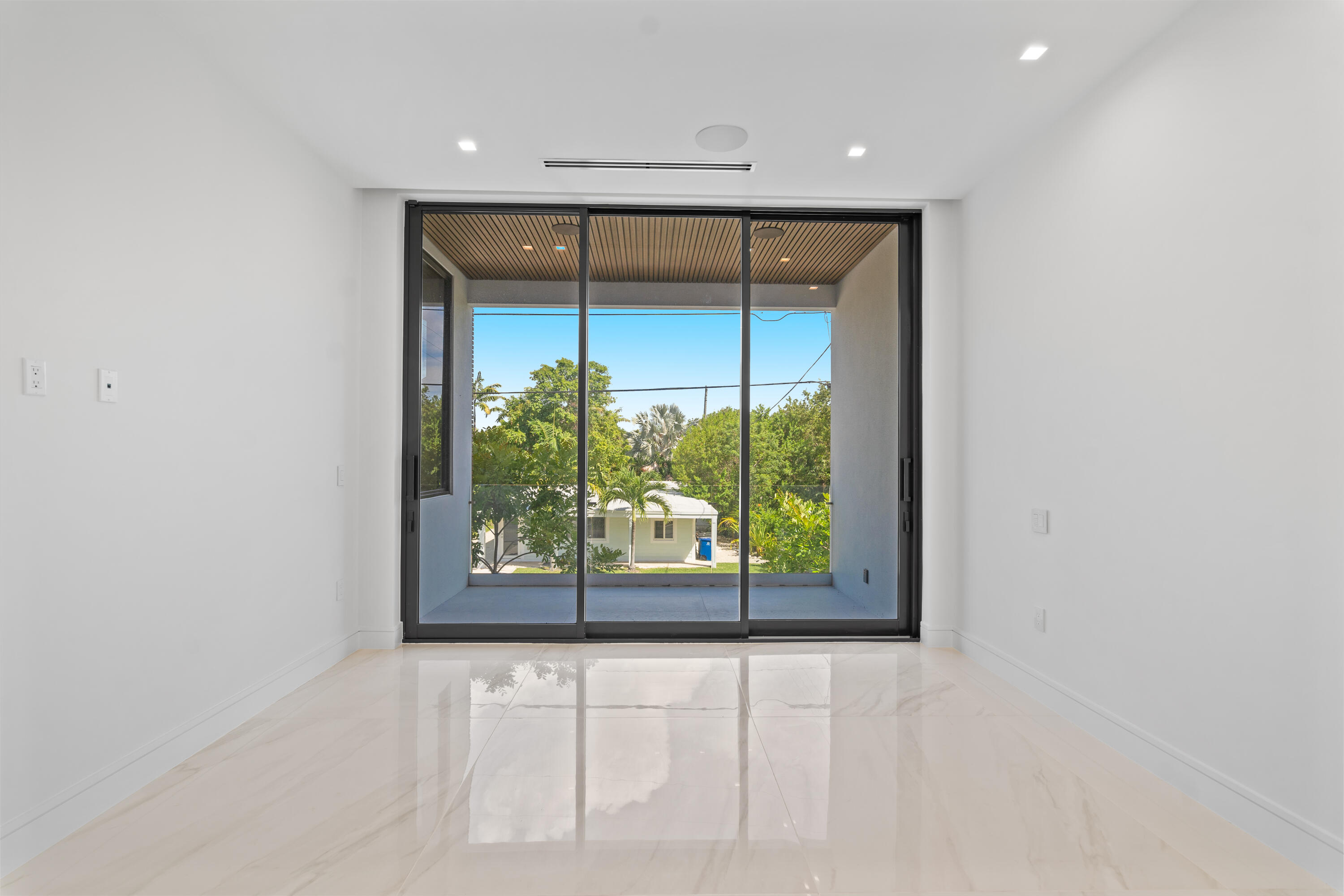 16 Seaside Avenue Property Photo 48