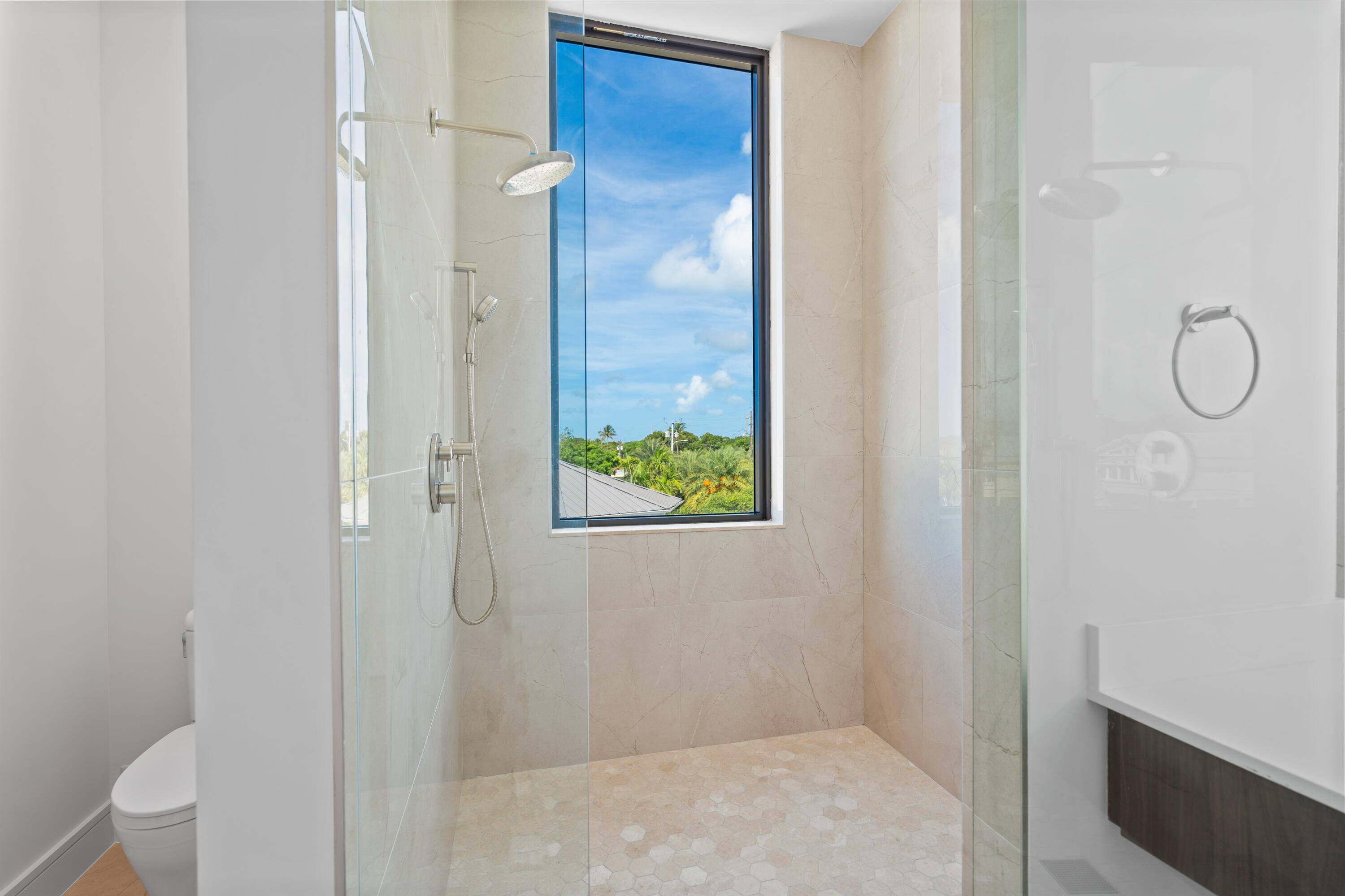 16 Seaside Avenue Property Photo 64