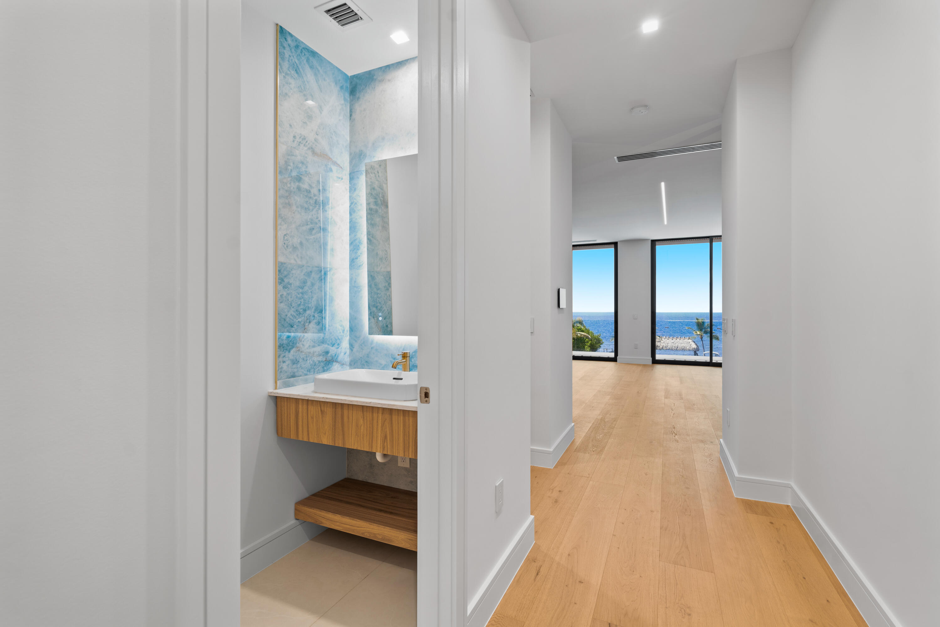 16 Seaside Avenue Property Photo 67