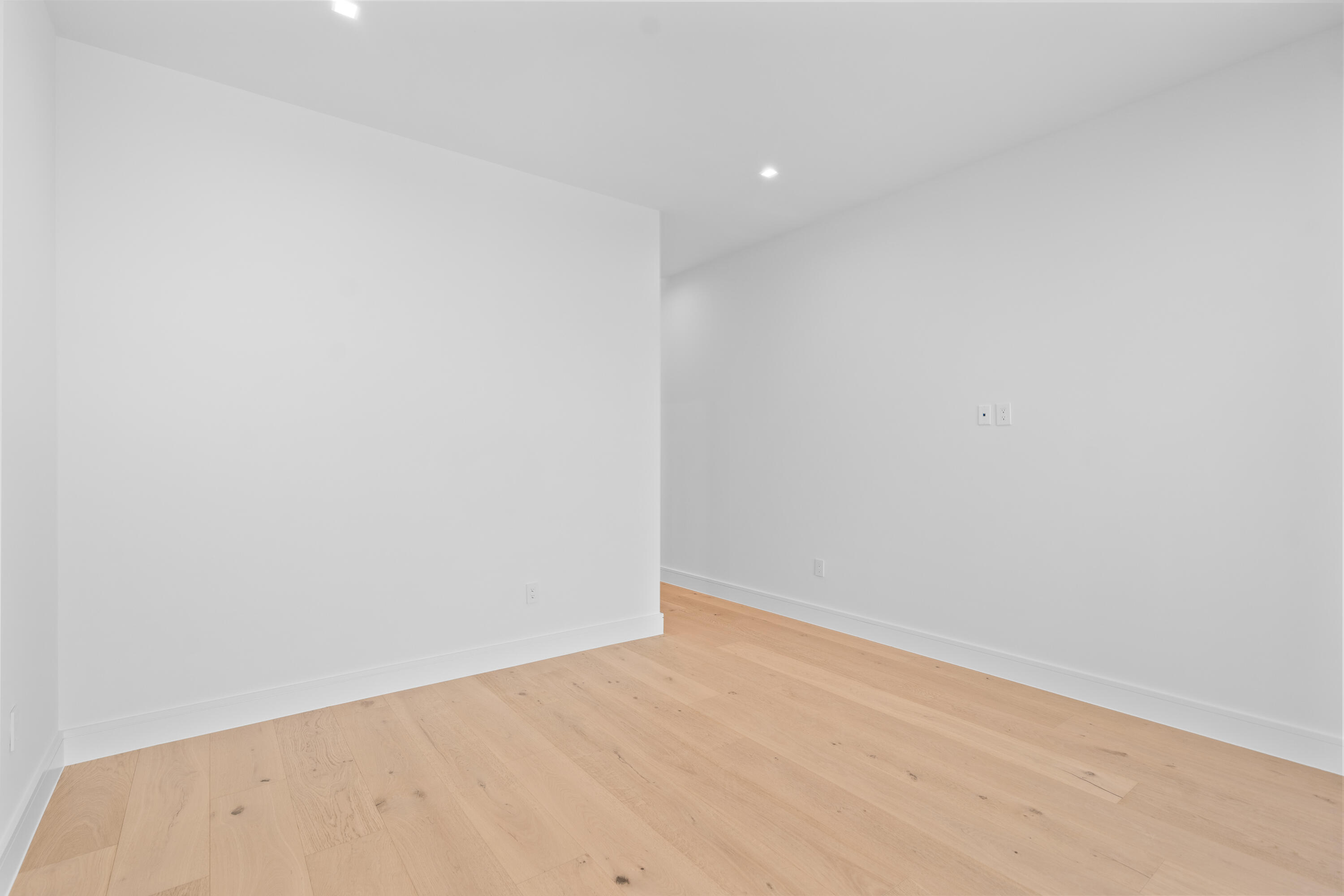 16 Seaside Avenue Property Photo 91