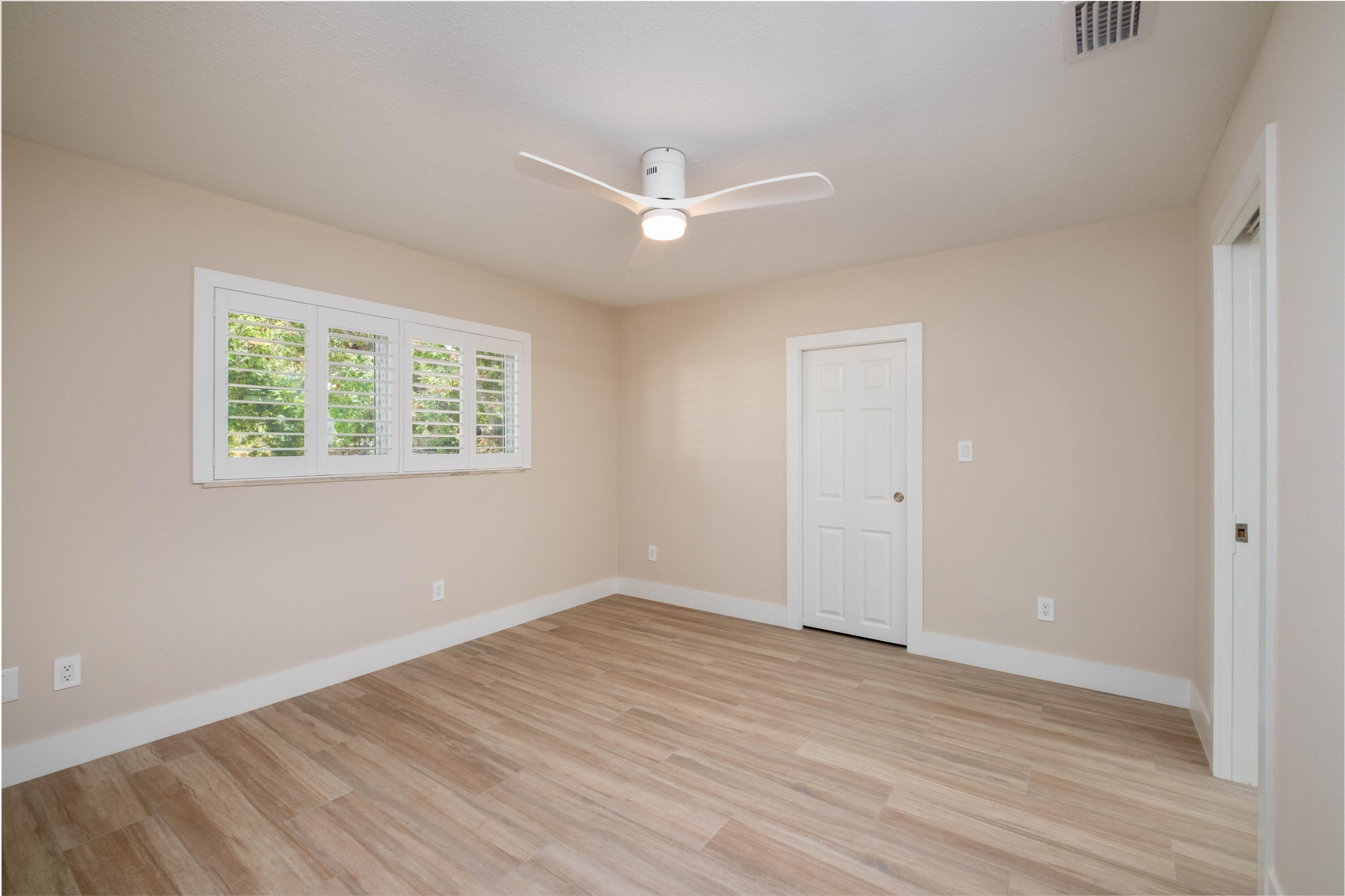 28 Bonefish Avenue Property Photo 7