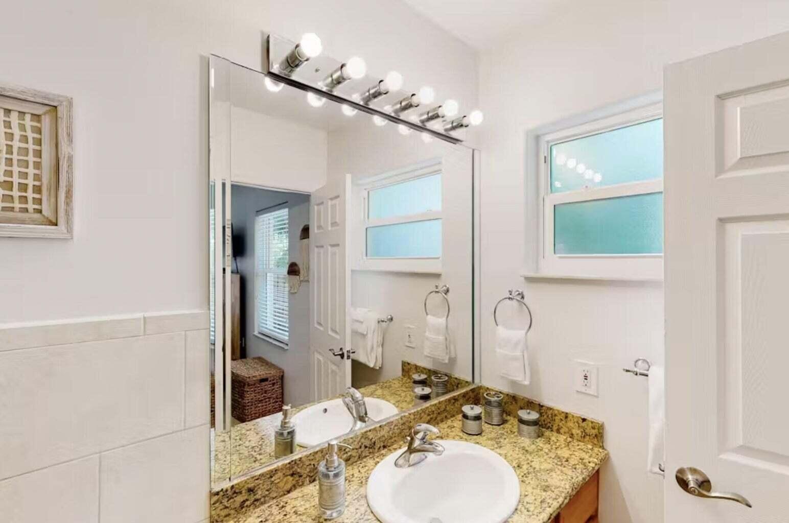 360 3rd St Street Property Photo 10