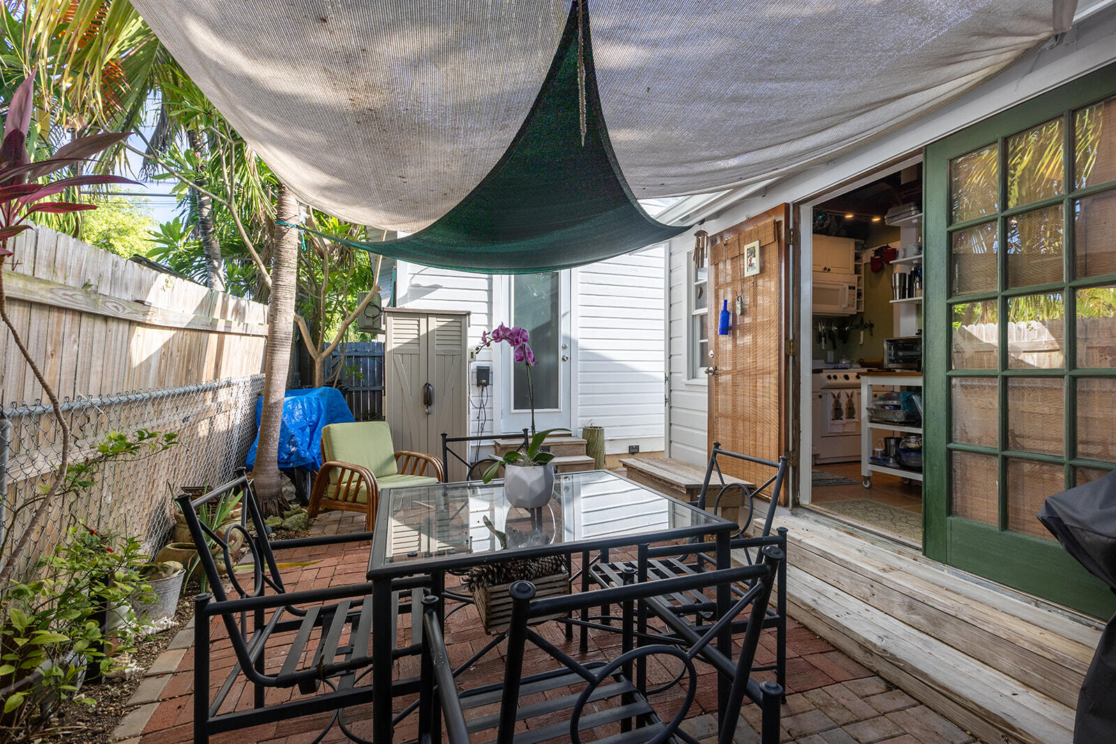 1422 Catherine Street Property Photo 16