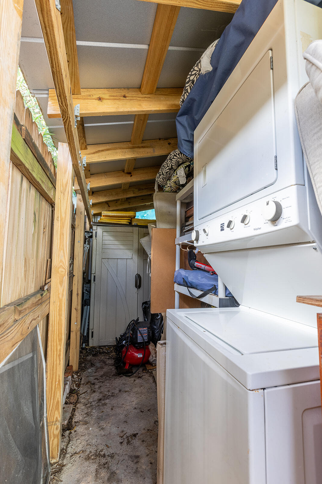 1422 Catherine Street Property Photo 18