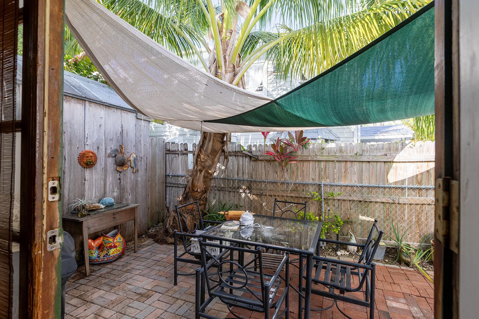 1422 Catherine Street Property Photo 19