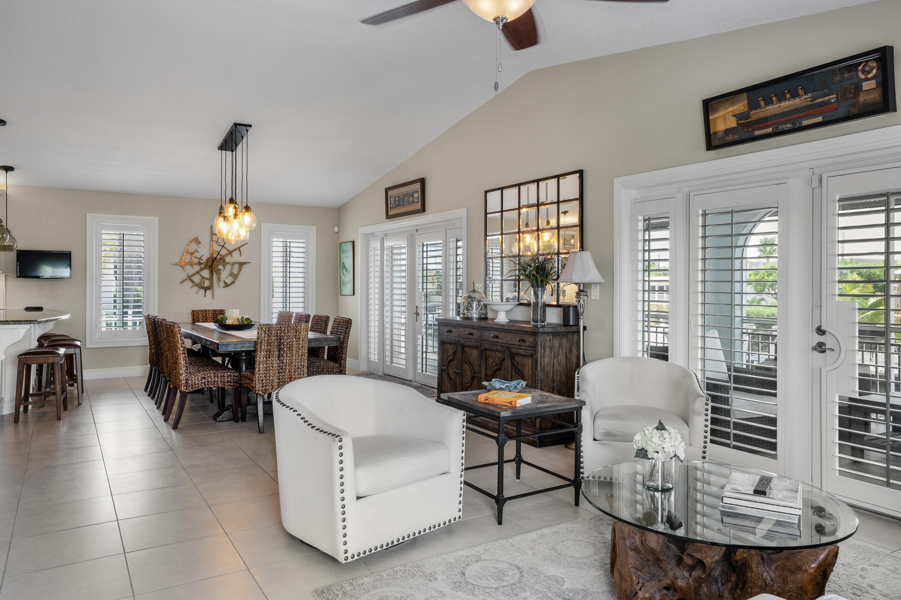 148 Giardino Drive Property Photo 8