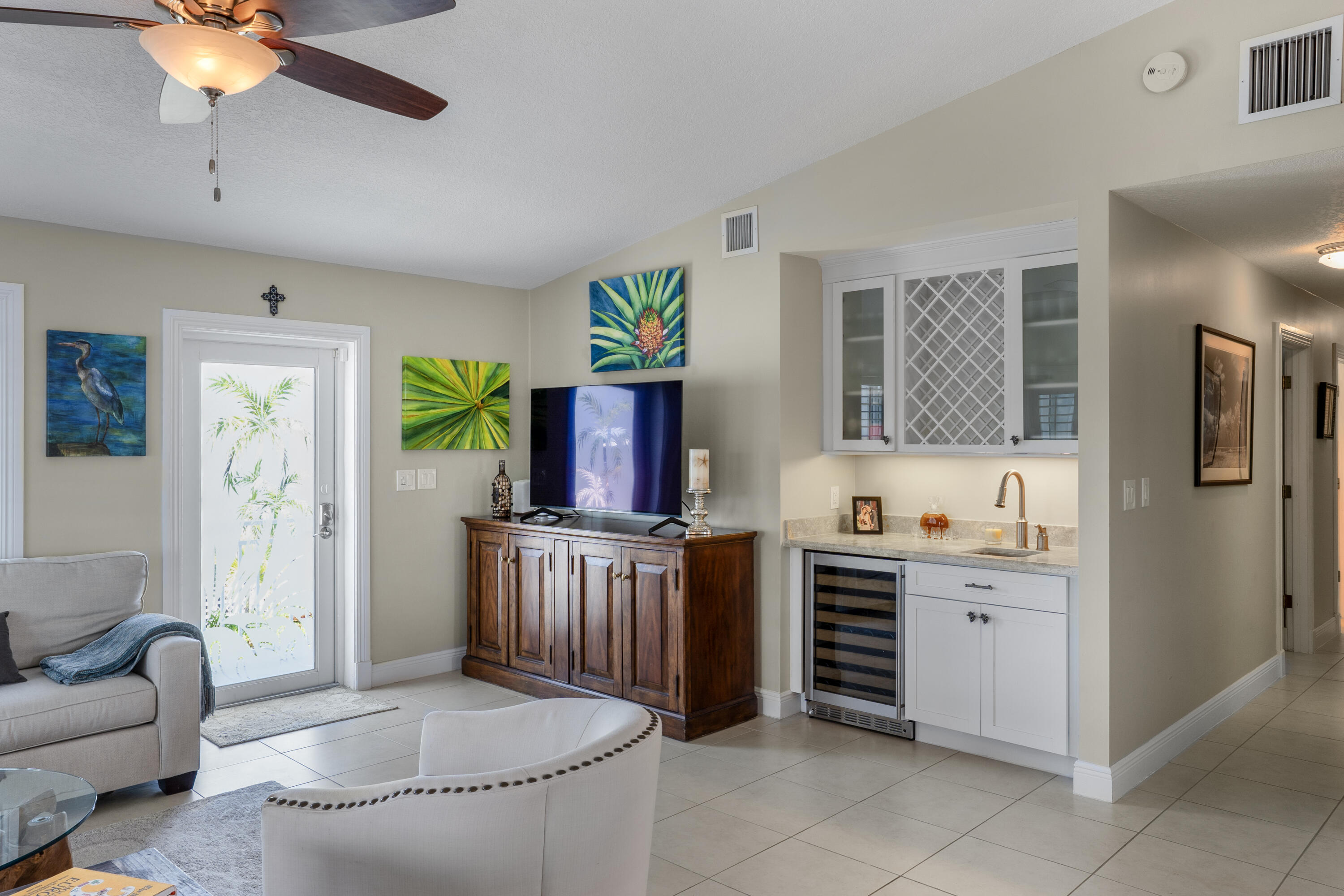 148 Giardino Drive Property Photo 13