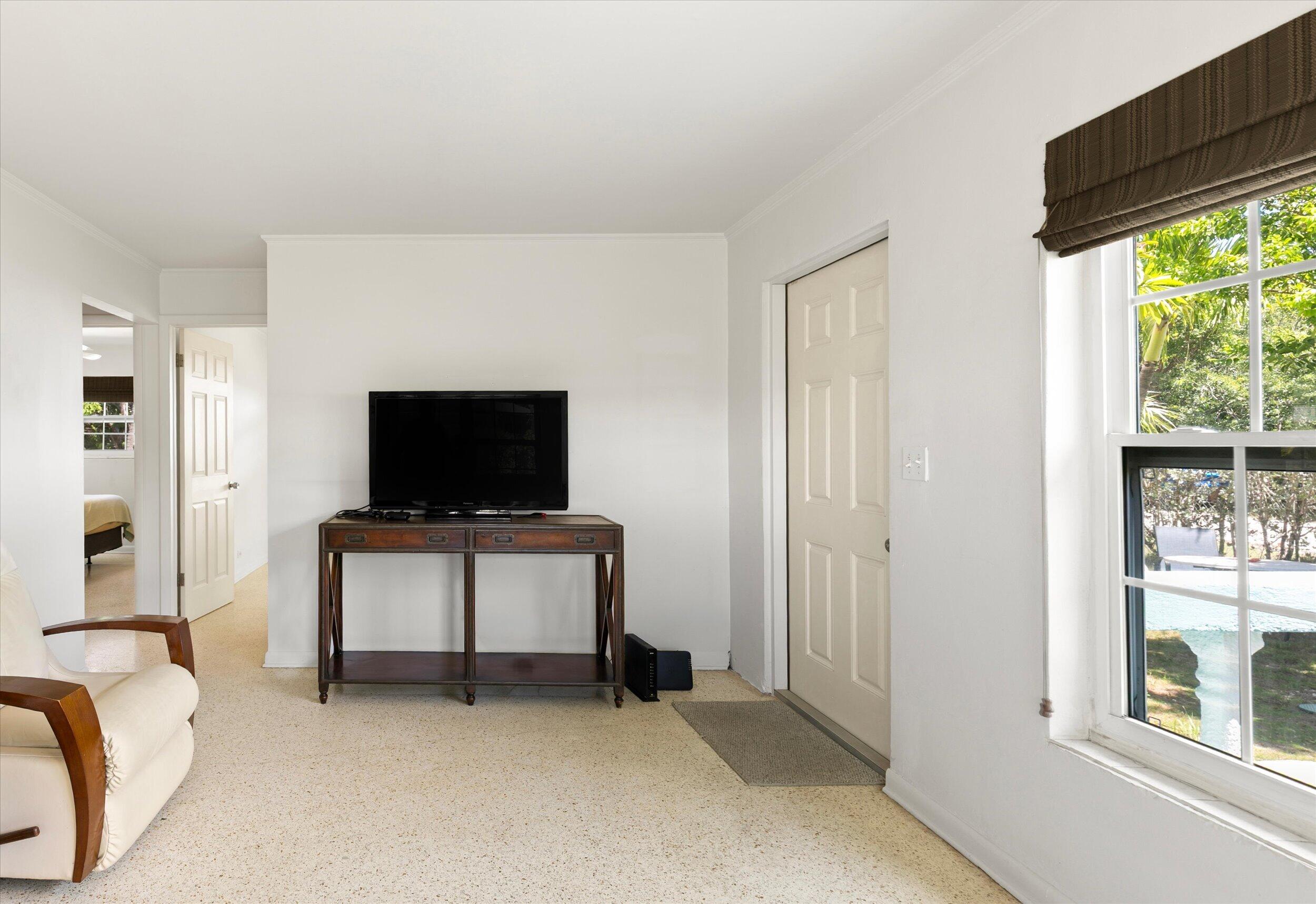 2828 Central Avenue Property Photo 29