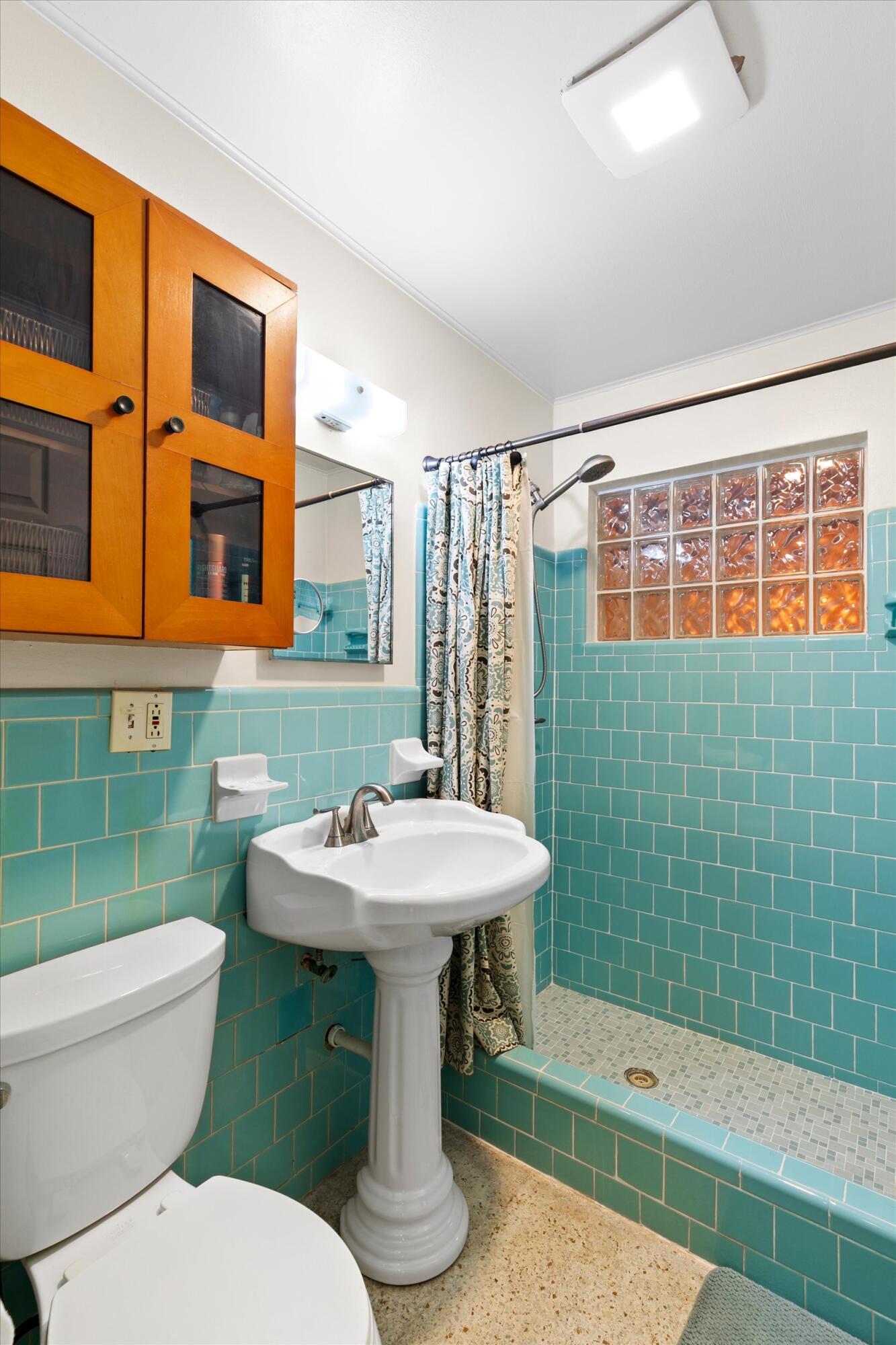 2828 Central Avenue Property Photo 45