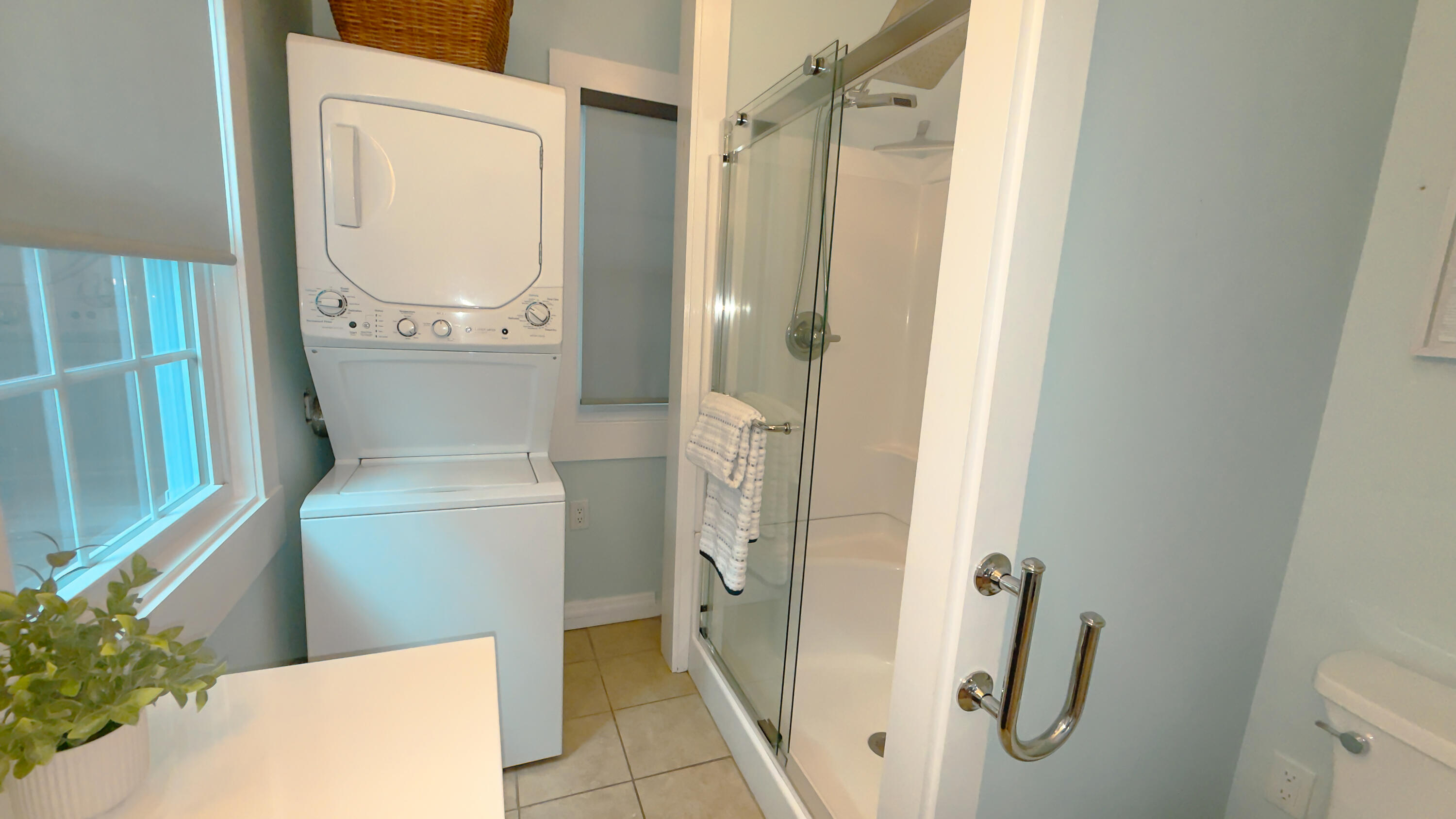 1004 Watson Street 2 Property Photo 11