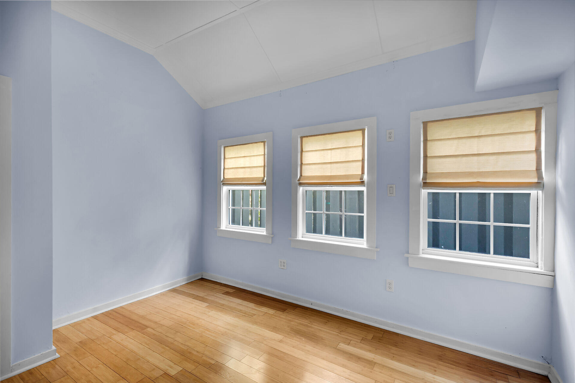 1004 Watson Street 2 Property Photo 11