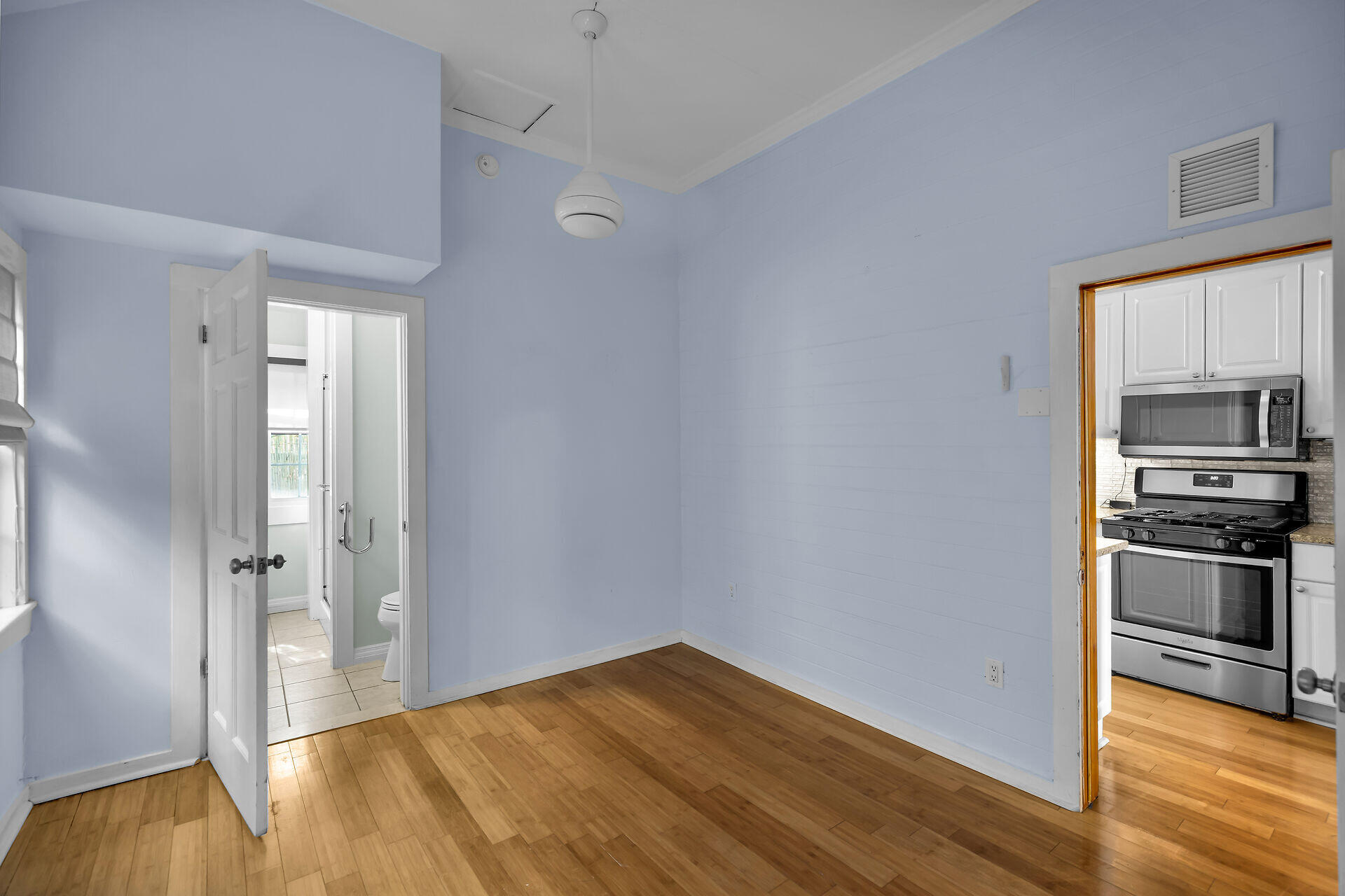 1004 Watson Street 2 Property Photo 12