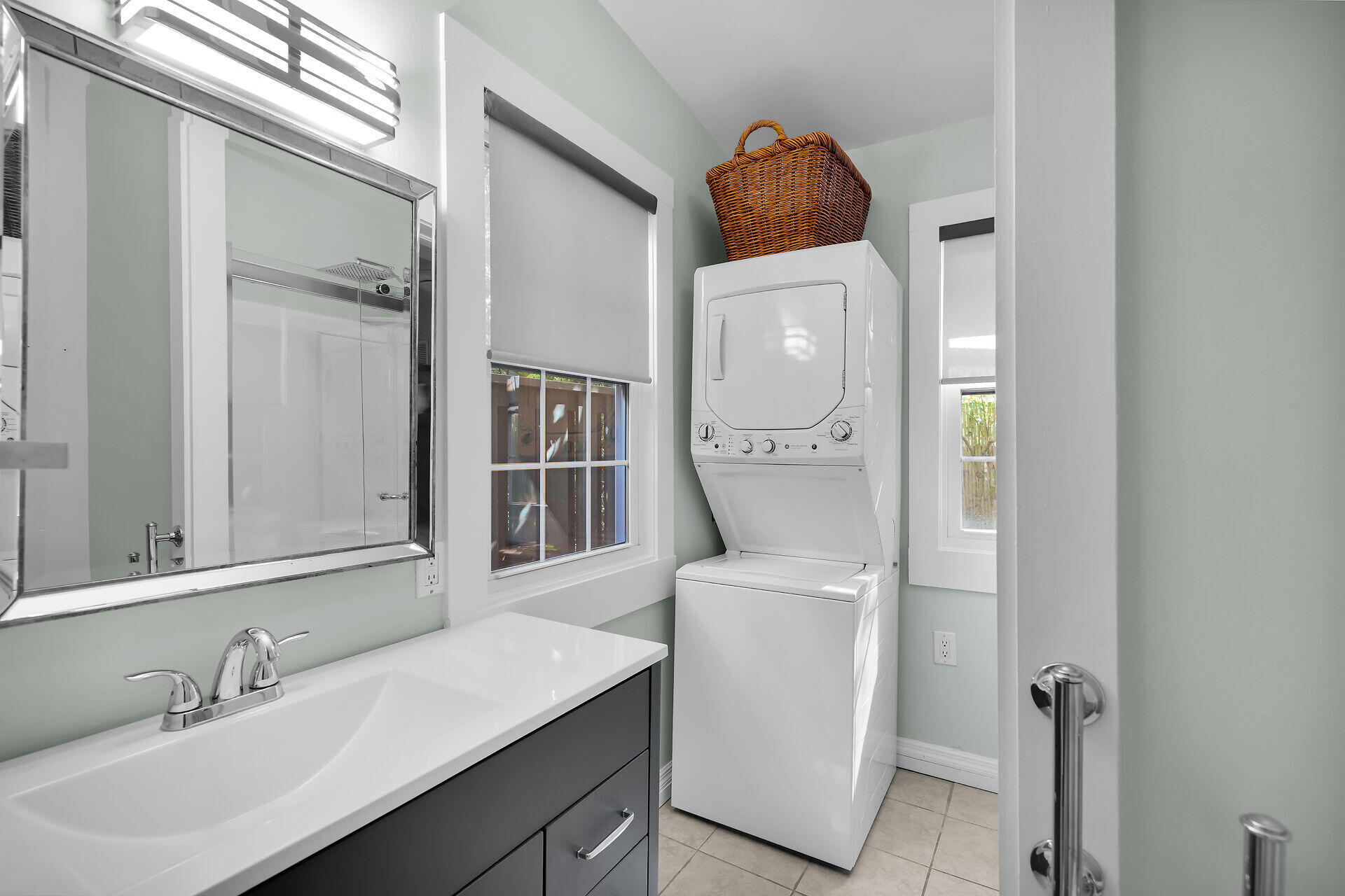 1004 Watson Street 2 Property Photo 13
