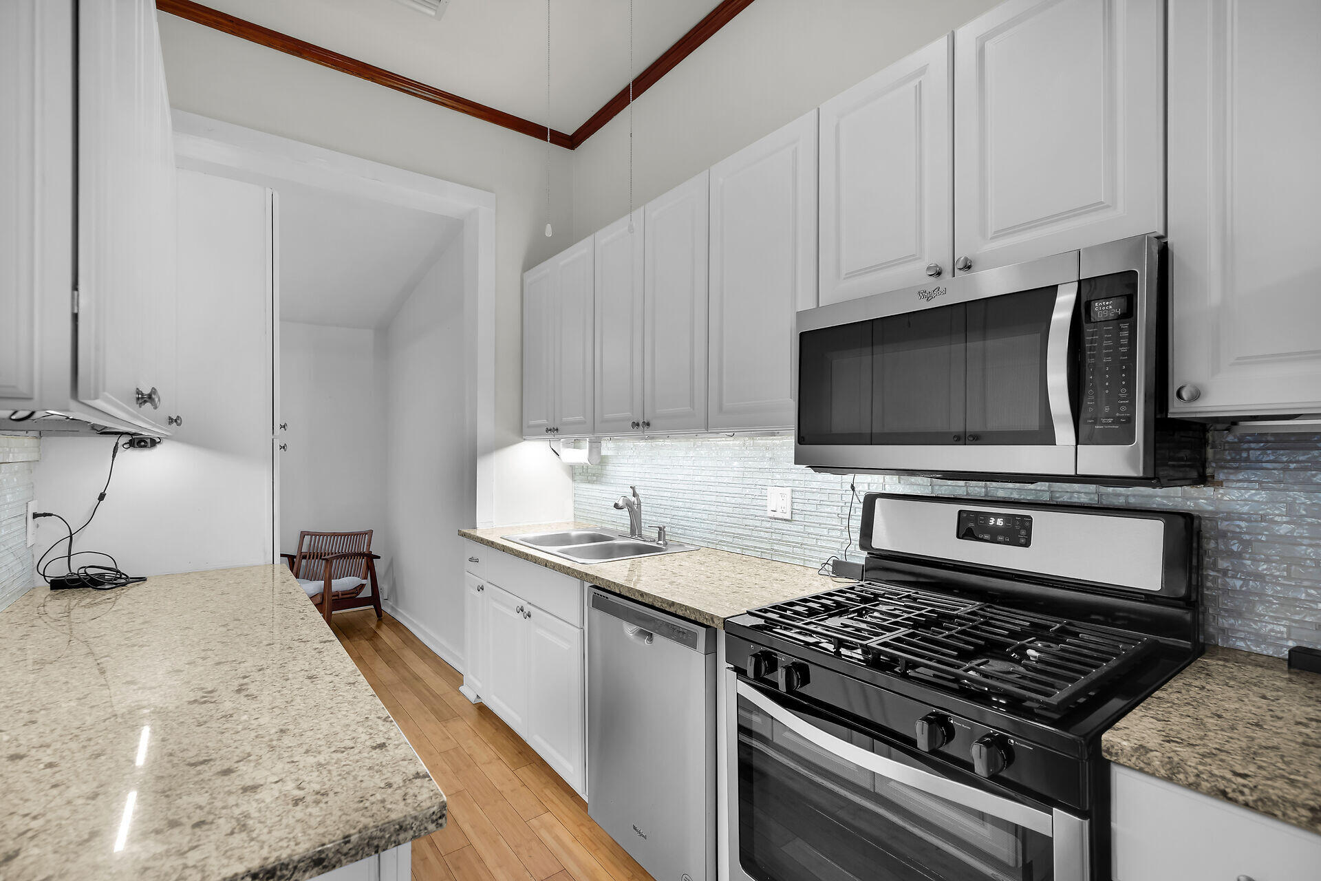 1004 Watson Street 2 Property Photo 14