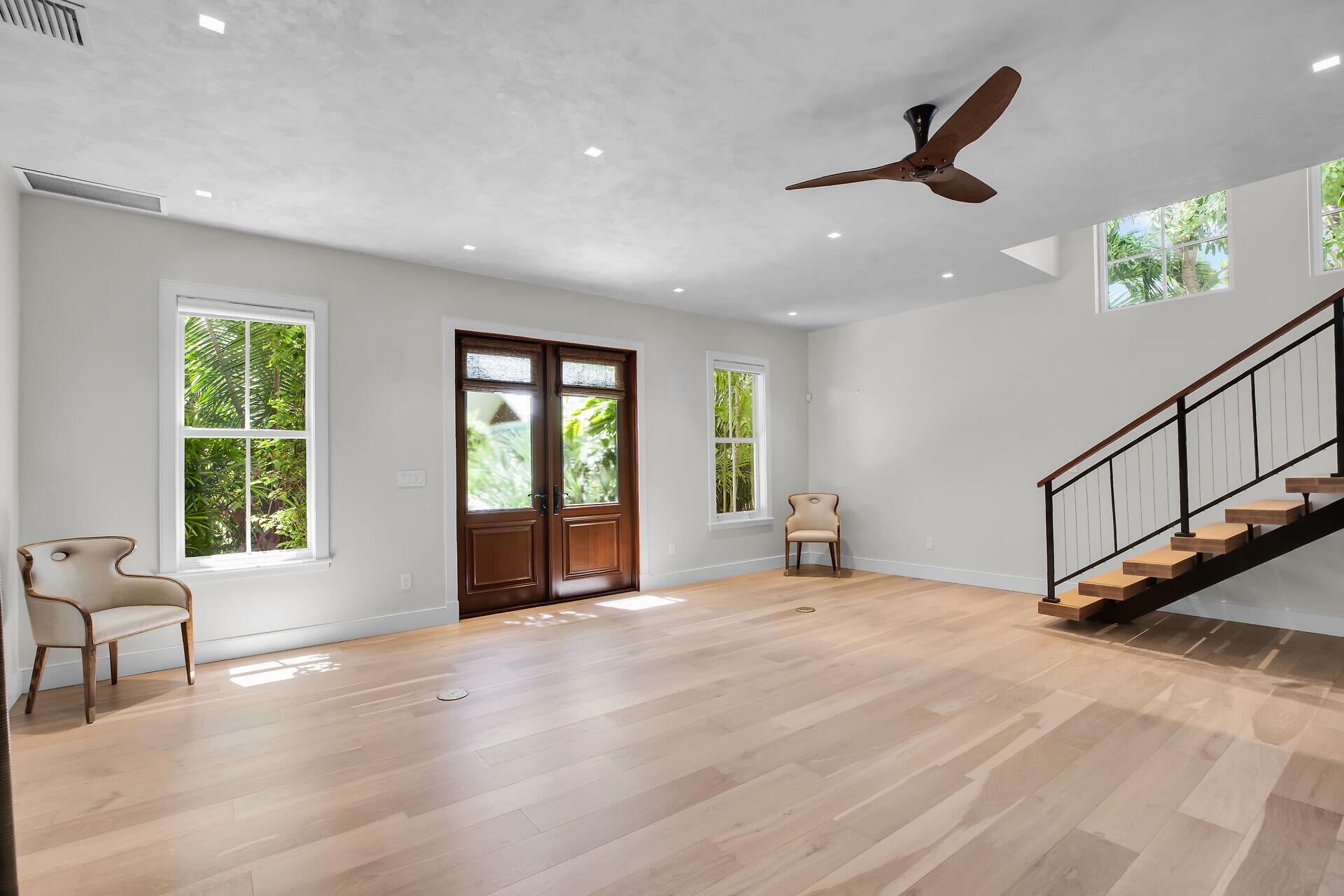 411 Louisa Street Property Photo 7