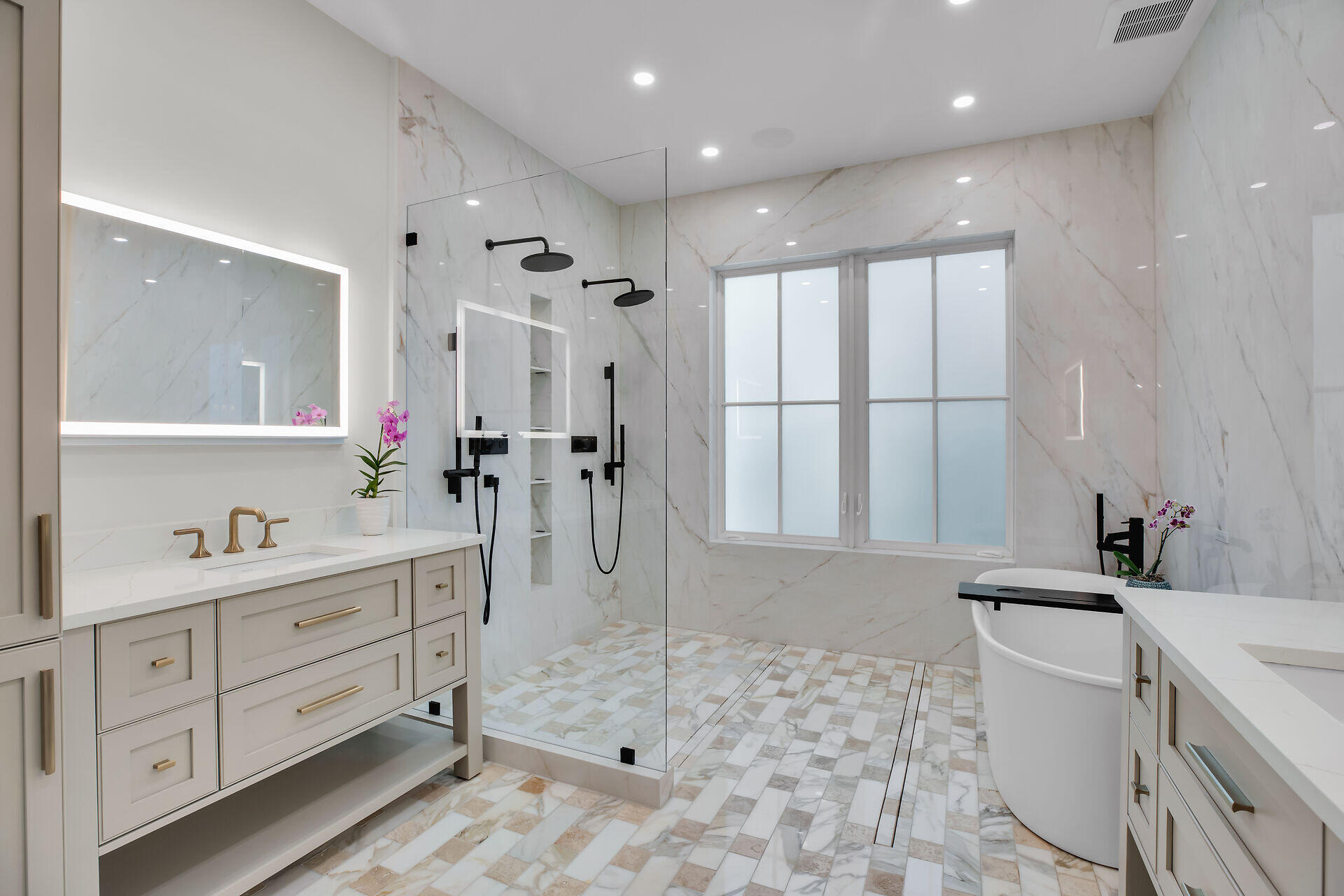 411 Louisa Street Property Photo 23